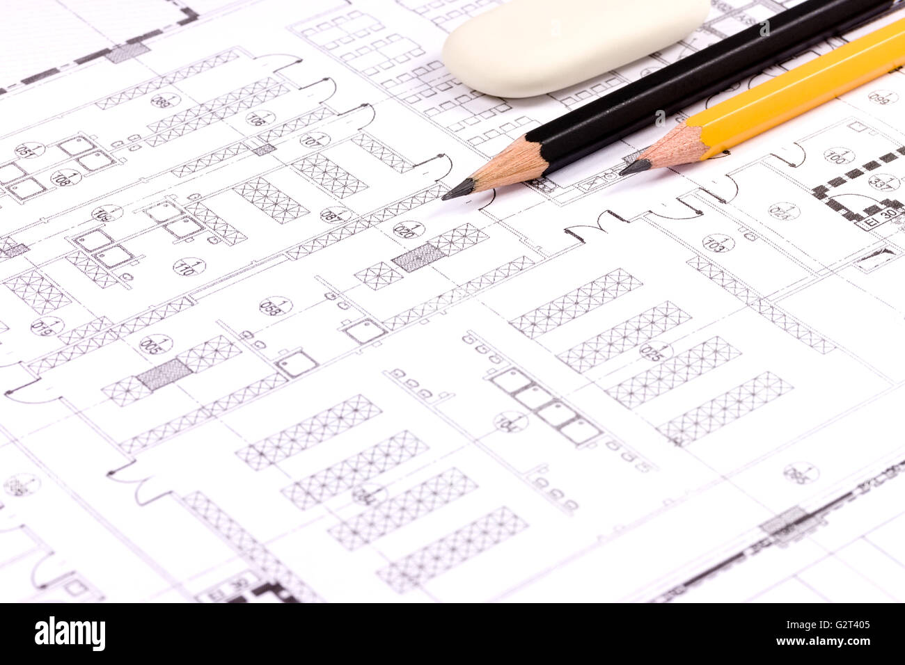 Les plans de construction de bâtiment de maison avec la calculatrice, crayon et compas Banque D'Images