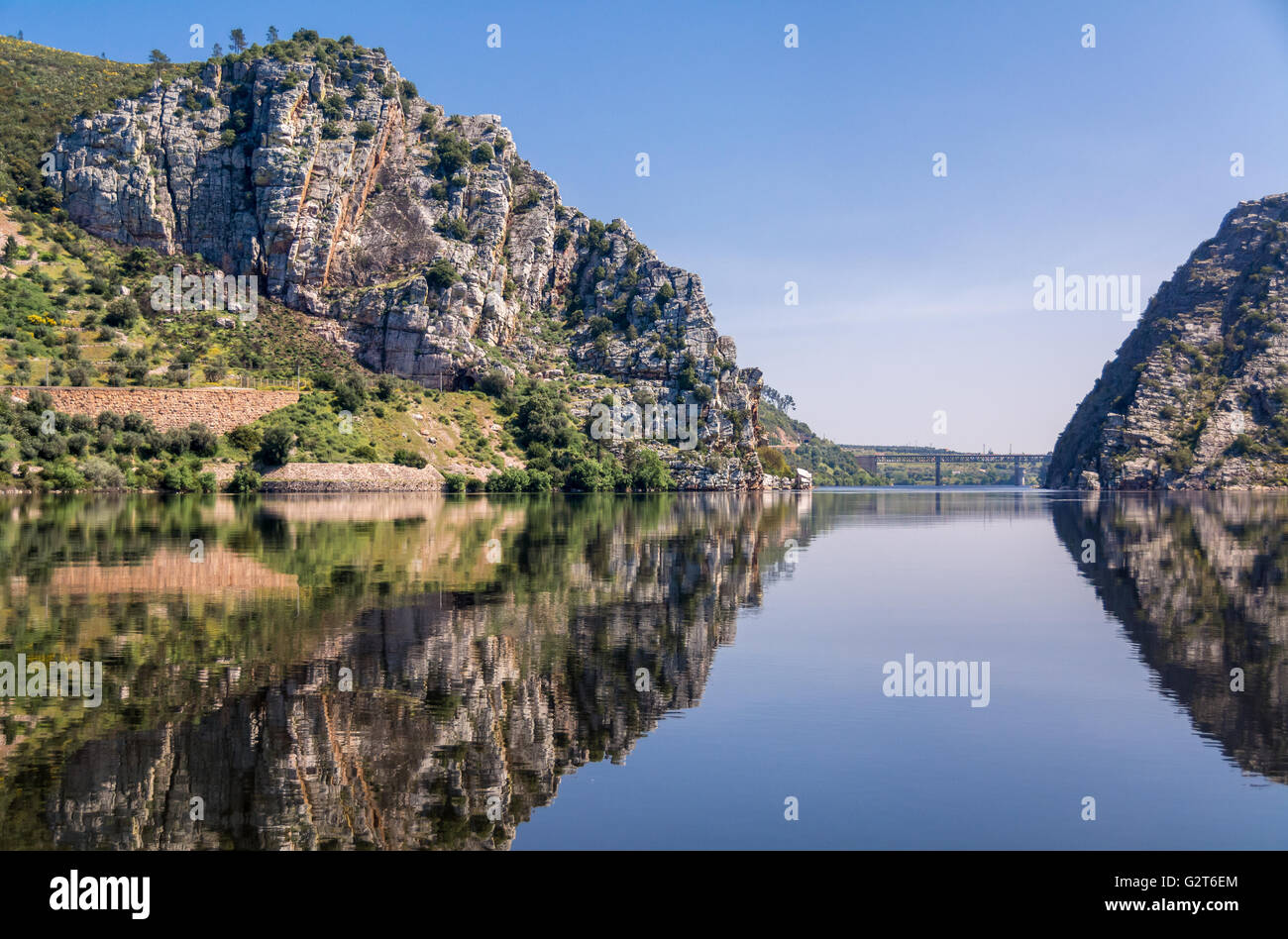 Réflexions sur le tage dans la région de l'alentejo du Portugal Banque D'Images