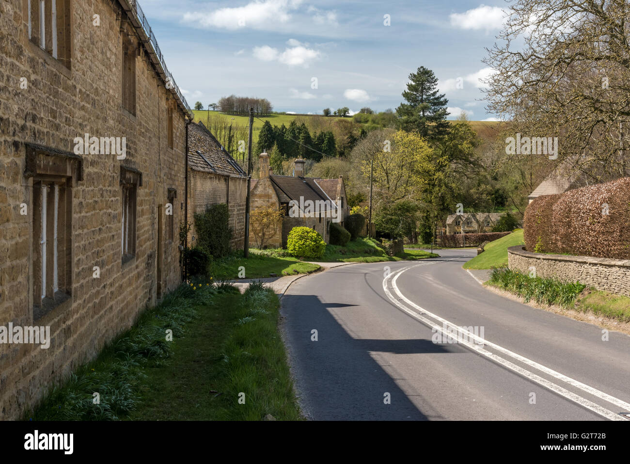 Scène de village typiquement anglais dans les Cotswolds Banque D'Images