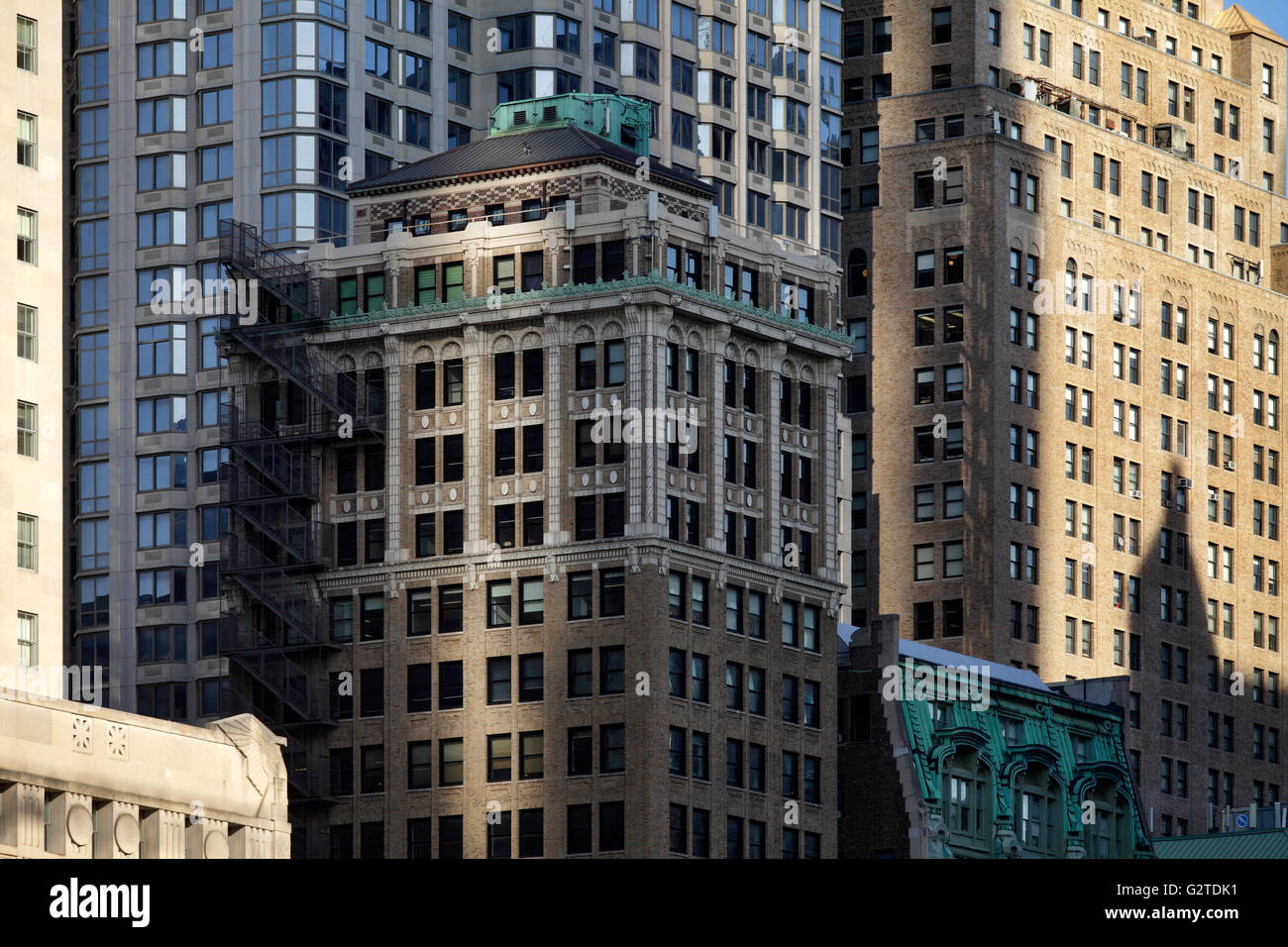 21.10.2015, New York City, New York, USA - gratte-ciel de Manhattan. 00P151021D100CAROEX.JPG - pas à vendre dans la région de G E R M A N Y, A U S T R I A, S W I T Z E R L A N D [communiqué de modèle : NON APPLICABLE, DES BIENS : Non, (c) caro photo agency / http://www.caro-images.com, Info@carofoto.pl - Paris v René, toute utilisation de cette photo est l'objet d'image !] Banque D'Images