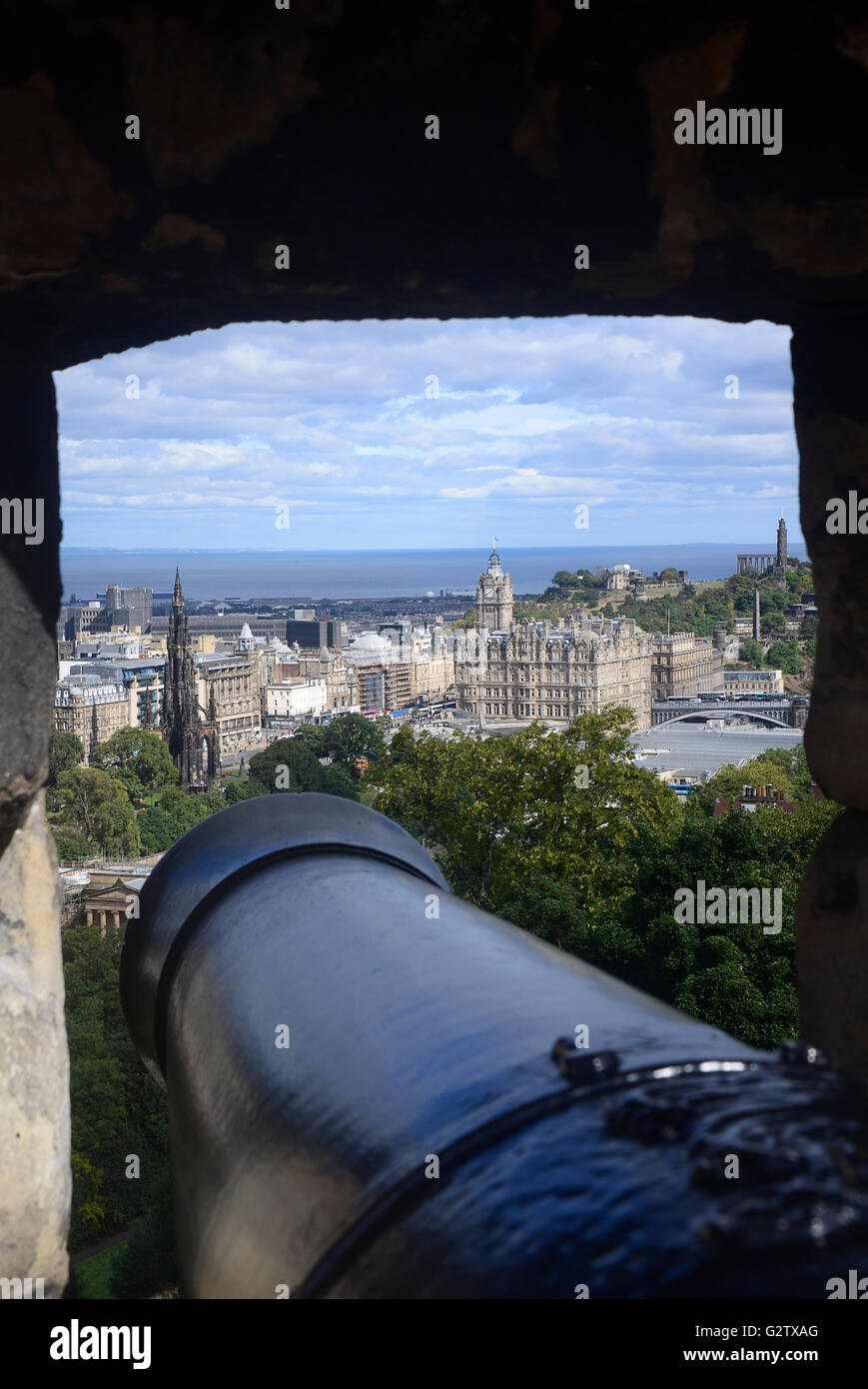 L'Écosse, Édimbourg, le château d'Édimbourg, vue de remparts avec Cannon. Banque D'Images