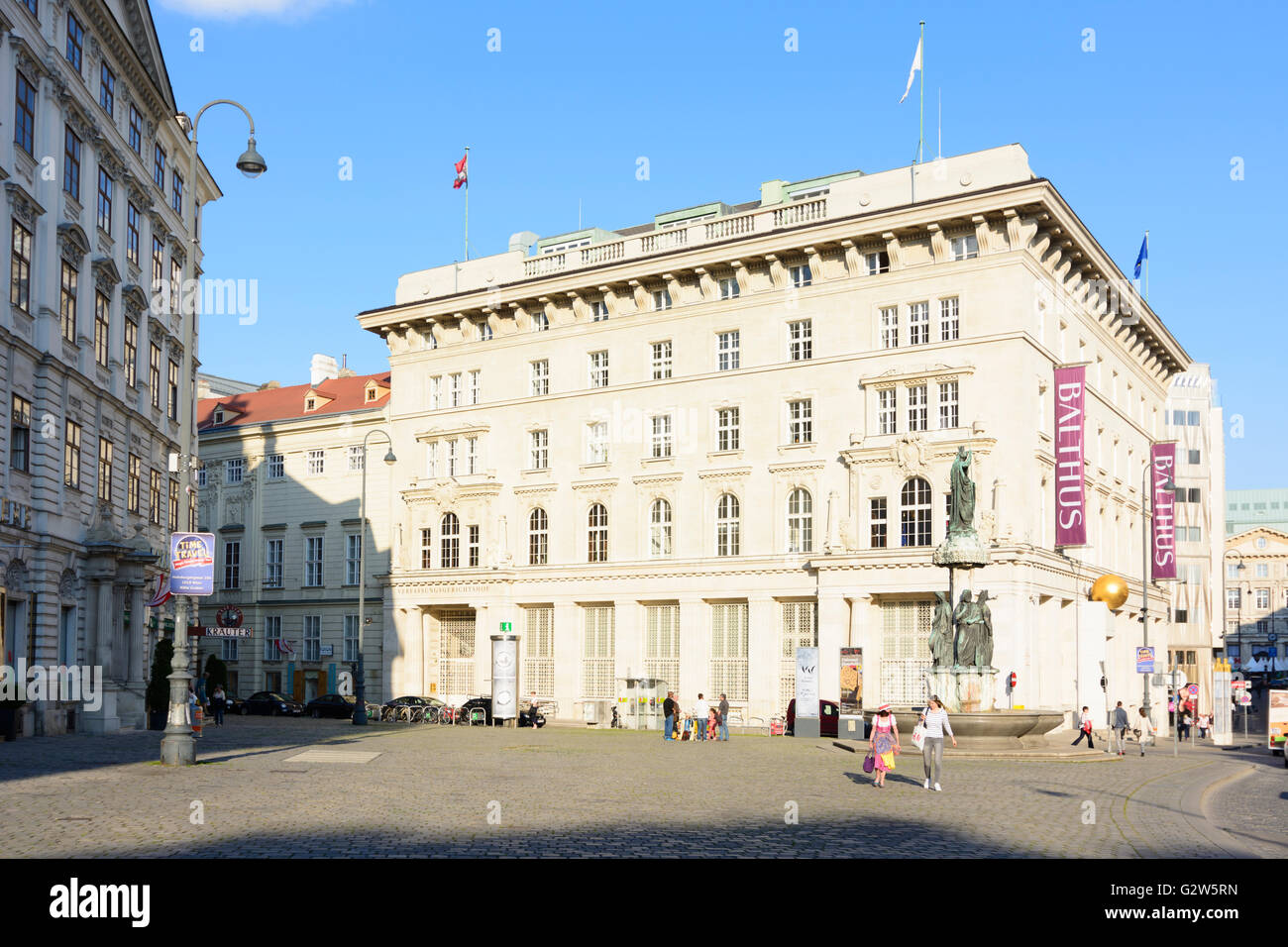 Freyung et de la Cour constitutionnelle et la Bank Austria Kunstforum, Autriche, Vienne, Wien Banque D'Images