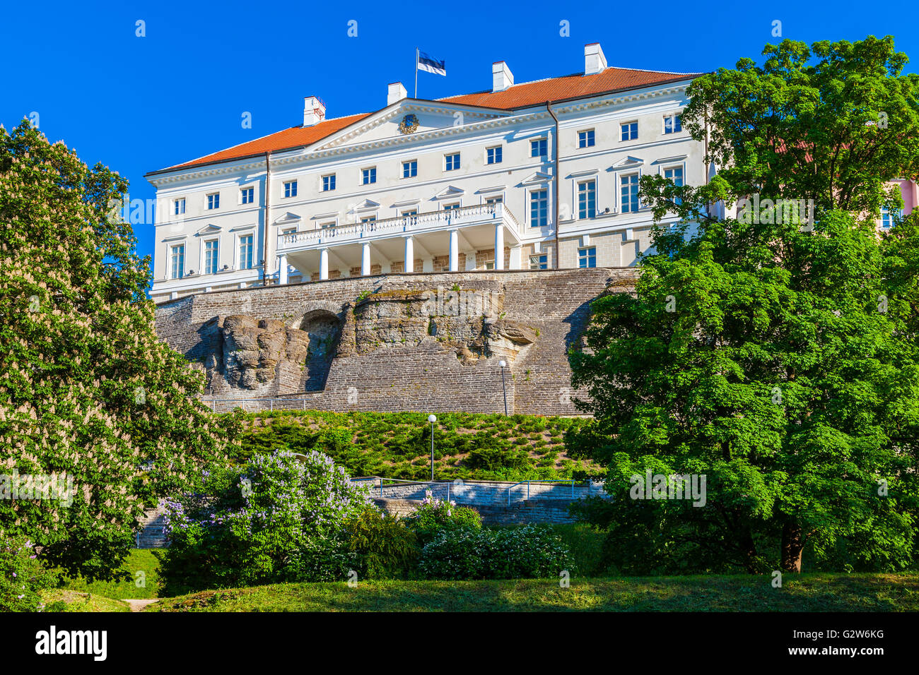 Édifice du gouvernement estonien (Stenbock Chambre) sur la colline de Toompea à Tallinn, Estonie ville. Banque D'Images