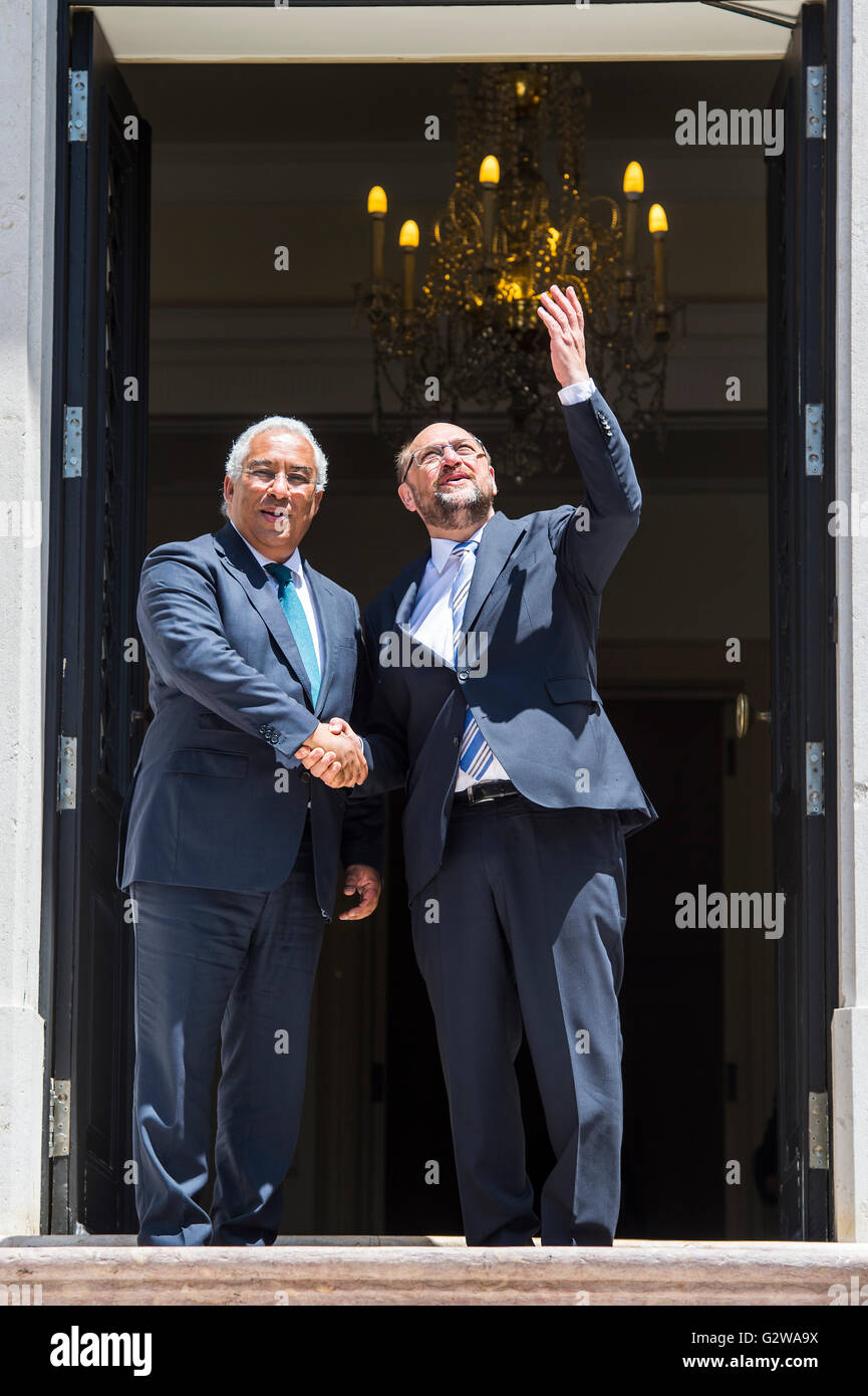 Lisbonne, Portugal, 07 juin, 2016. Le Premier ministre portugais António Costa reçoit le président du Parlement européen, Martin Schulz, pour parler de la situation politique actuelle dans l'UE, à savoir le référendum britannique sur le Brexit et la migration et les réfugiés de la crise en Europe. 2 juin 2016, Lisbonne, Portugal. (Photo par : Gonçalo Silva) Credit : Gonçalo Silva/Alamy Live News Banque D'Images