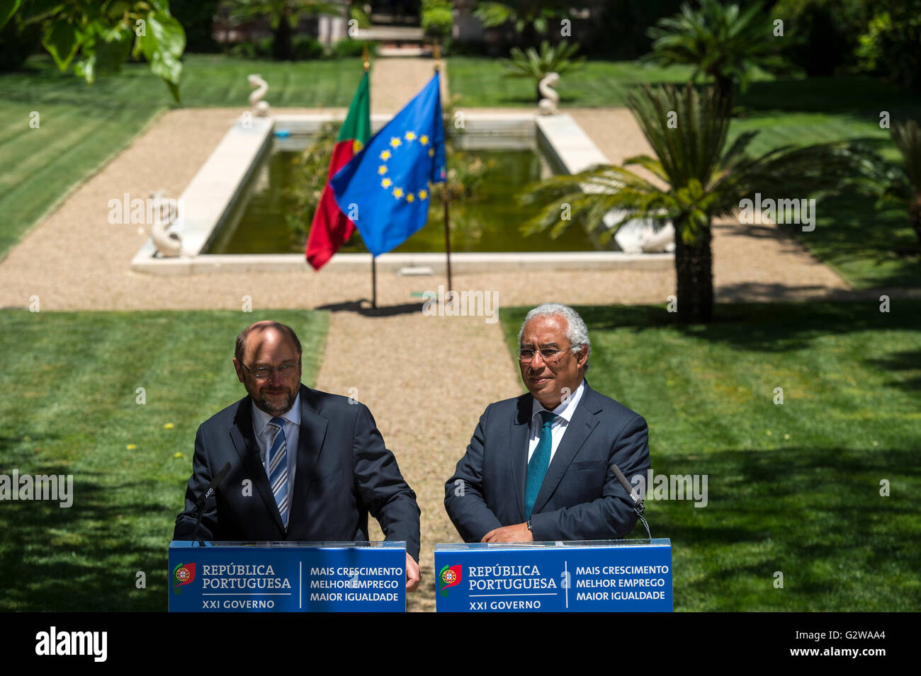 Lisbonne, Portugal, 07 juin, 2016. Le Premier ministre portugais António Costa reçoit le président du Parlement européen, Martin Schulz, pour parler de la situation politique actuelle dans l'UE, à savoir le référendum britannique sur le Brexit et la migration et les réfugiés de la crise en Europe. 2 juin 2016, Lisbonne, Portugal. (Photo par : Gonçalo Silva) Credit : Gonçalo Silva/Alamy Live News Banque D'Images