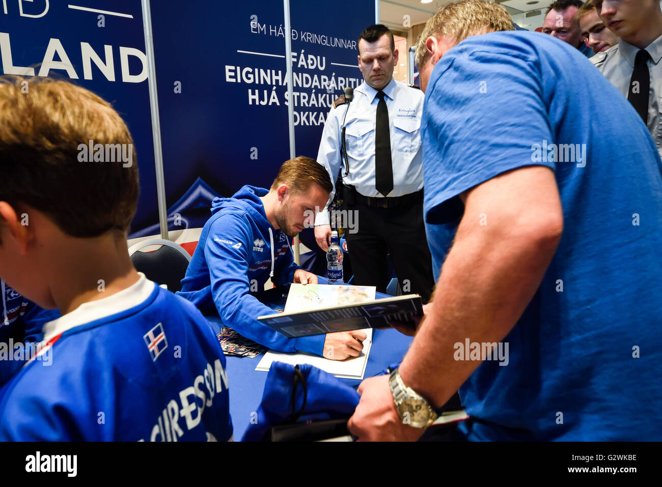 L'équipe de football de l'UEFA l'islande signature Banque D'Images