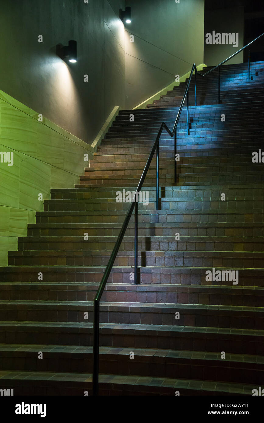 Escaliers de la ville la nuit, Sydney, Australie Banque D'Images