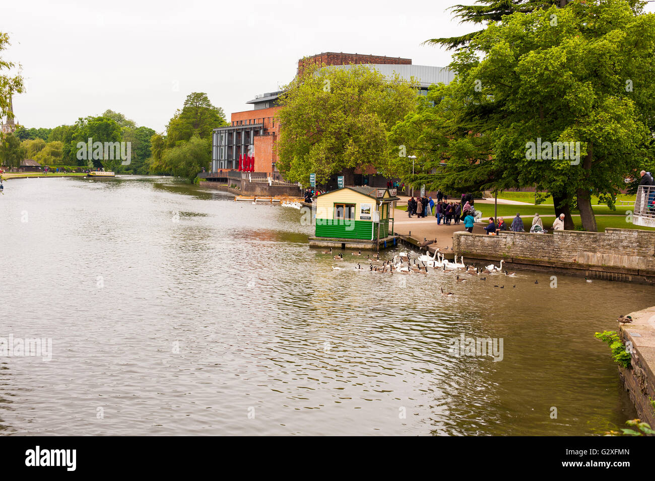 Pont ferroviaire sur le canal de Stratford Banque D'Images