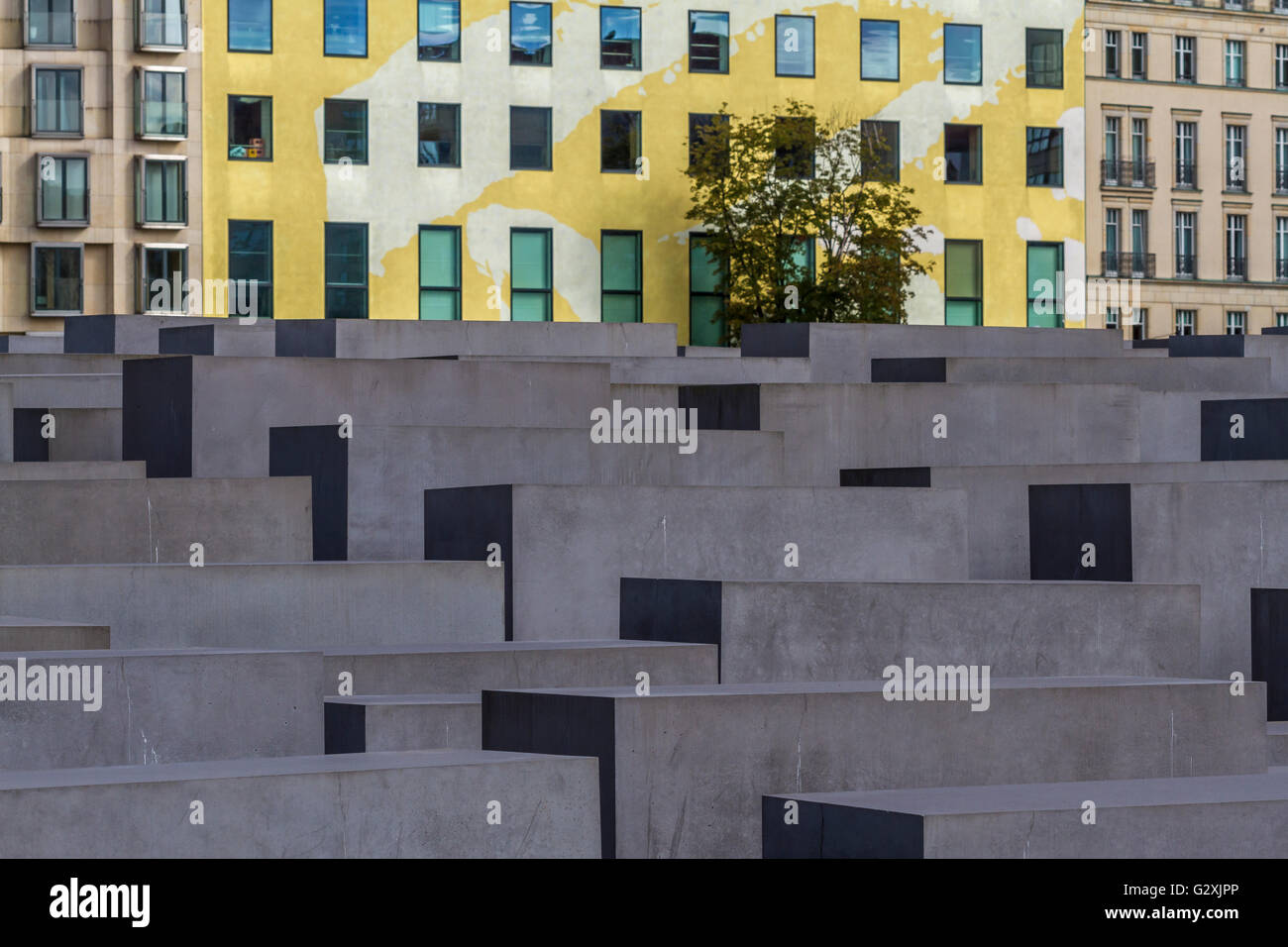 Mémorial juif de l'Holocauste, un mémorial à Berlin pour les victimes juives de l'Holocauste, conçu par l'architecte Peter Eisenman et l'ingénieur Buro Happold Banque D'Images