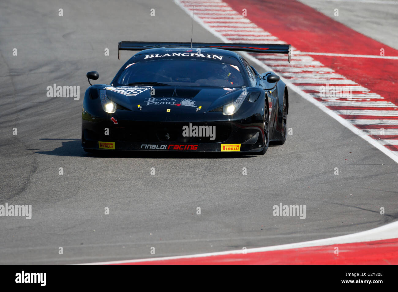 Misano Adriatico, Italie - 10 Avril 2016 : Ferrari 458 Italia GT3 de l'équipe de course Rinaldi, conduit par Christian Hook Banque D'Images