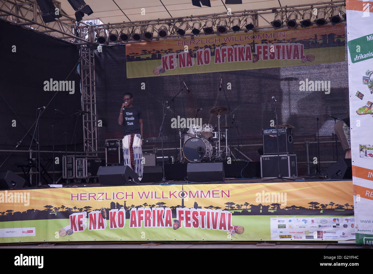 Berlin, Allemagne. 04 Juin, 2016. Diverses communautés culturelles (musique, art) et programme culinaire de l'Afrique. Sous le slogan ' PERSPECTIVES SUR LE SITE ''Afrique festival KENAKO adressée à l'échelle locale et mondiale des causes profondes des migrations de l'Afrique à l'Europe mais aussi la situation de la communauté africaine en Allemagne et en Europe. Il propose des tables rondes, des ateliers et beaucoup plus sur ce sujet : Crédit Aitor Diago Sanchez/Alamy Live News Banque D'Images