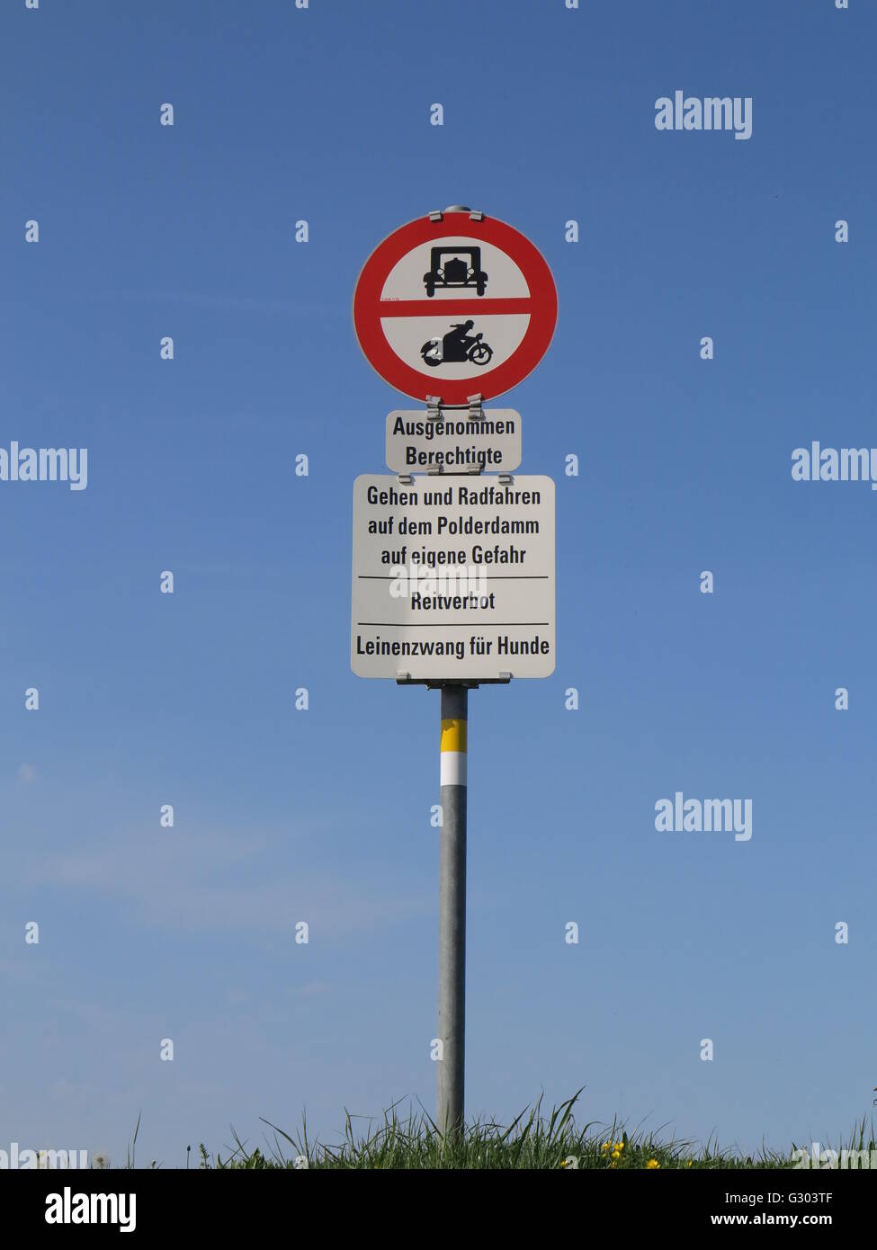 Signe, Passage interdit, dans une zone de conservation sur la rive du lac de Constance, l'Autriche, Europe Banque D'Images