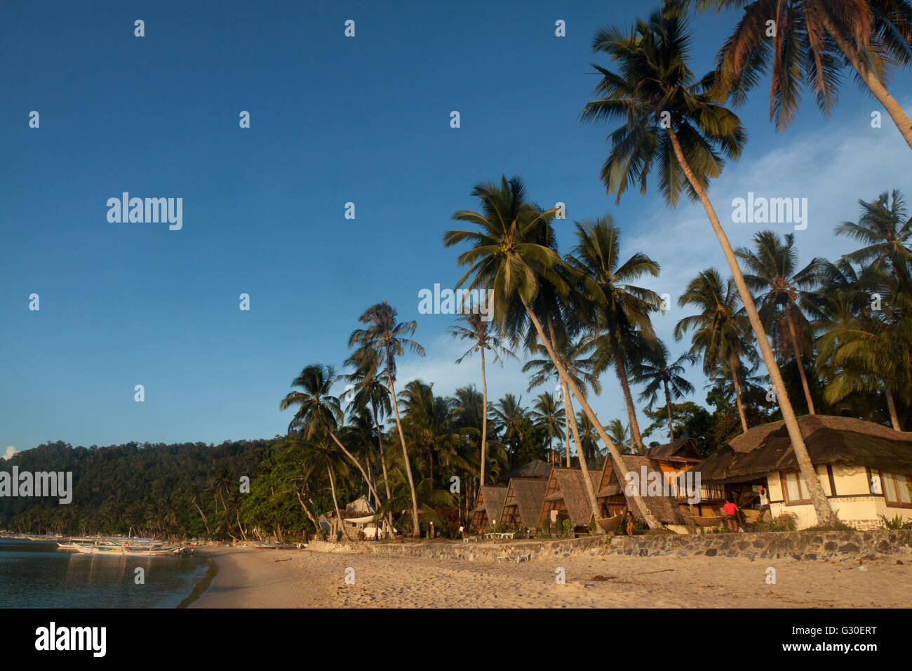 Real beach life sur l'île de Palawan, Philippines Banque D'Images