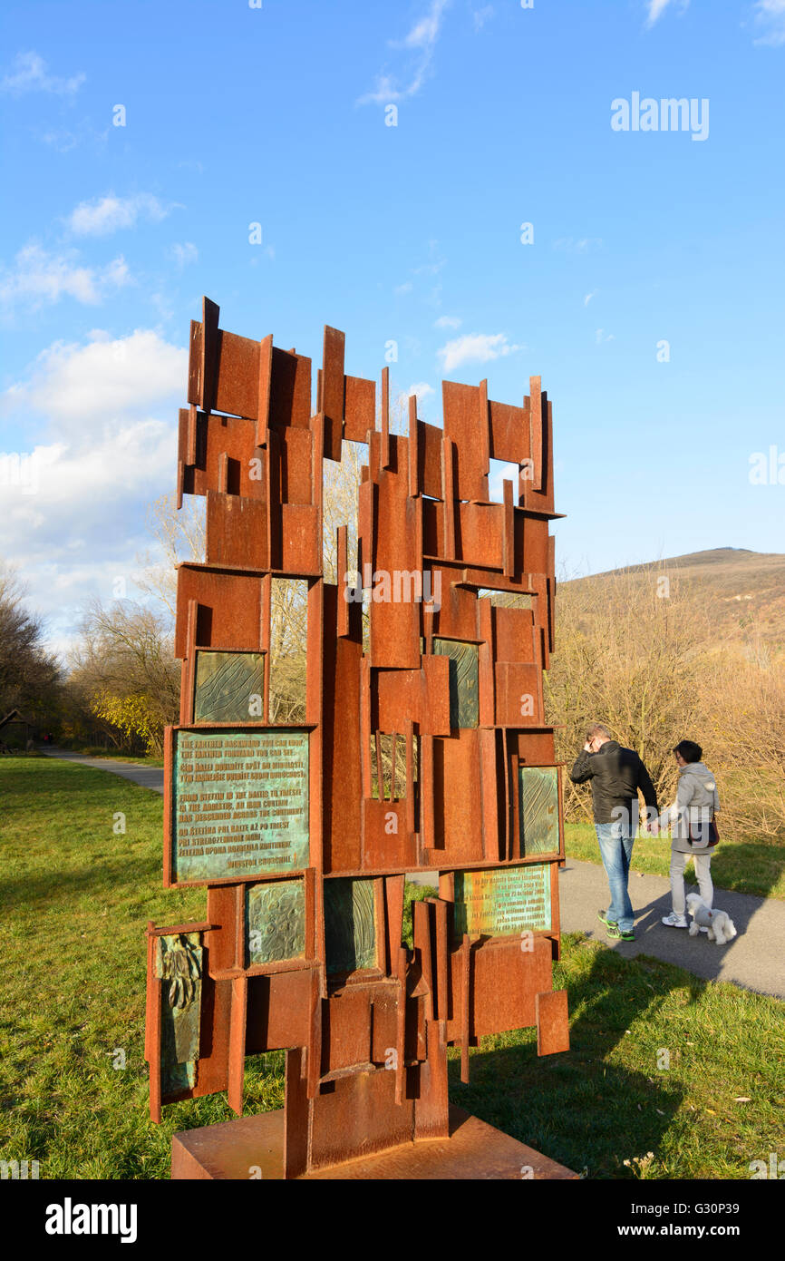 Rideau de fer Monument ' ' à l'embouchure de la March dans le Danube, Bratislava, Slovaquie, , , (Presbourg) Banque D'Images