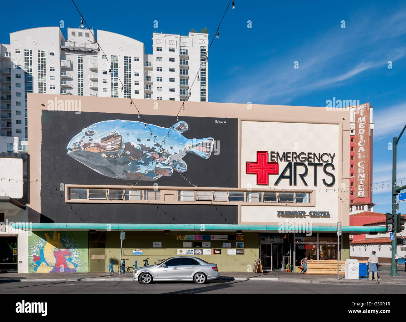 Pavillon des Arts d'urgence dans la région de Fremont East District de Las Vegas, un artiste et un travail créatif du moyeu à l'espace Sixième et Fremont Street Banque D'Images