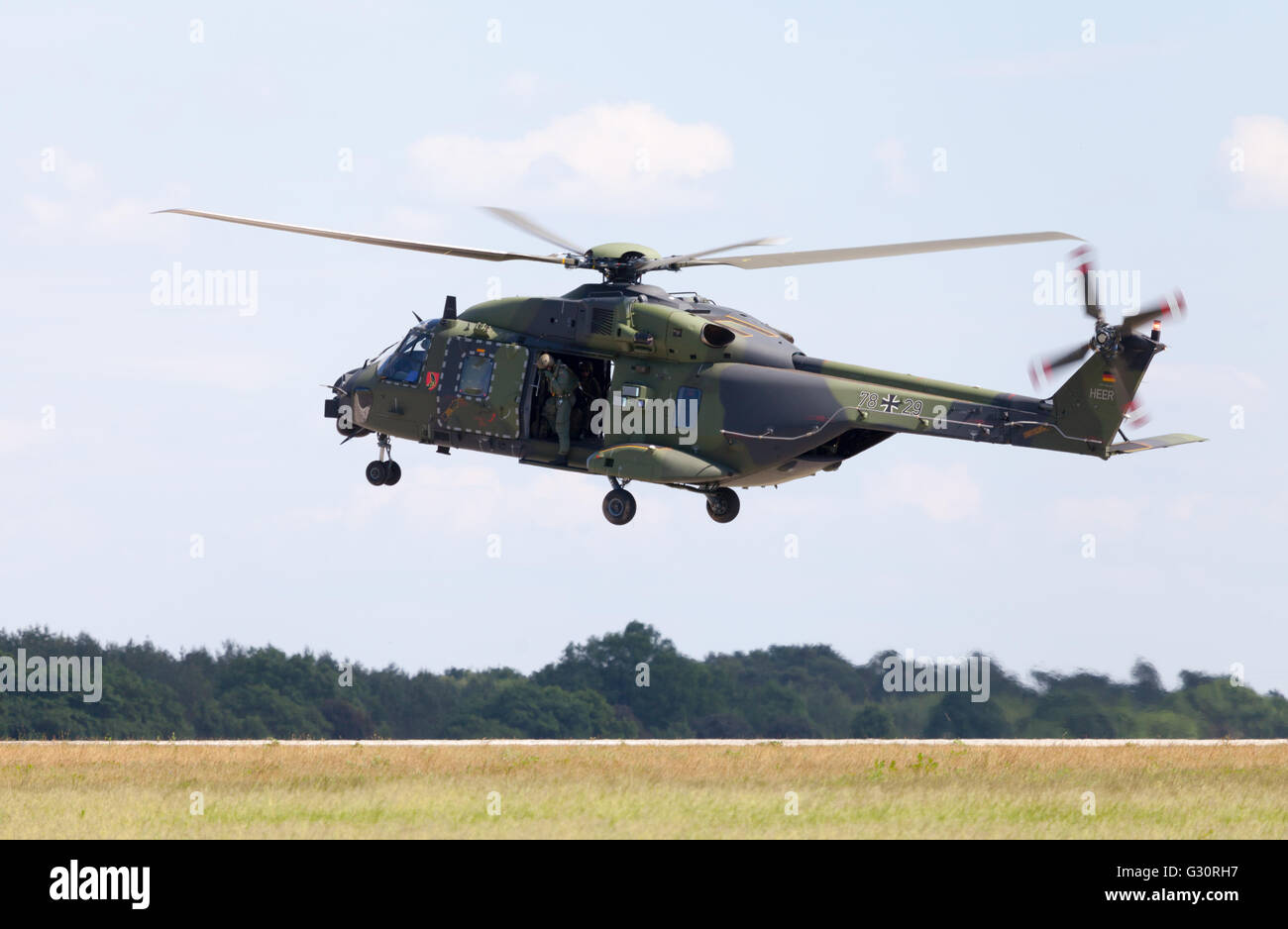 BERLIN / ALLEMAGNE - 3 juin 2016 : les tactiques de l'hélicoptère NH90 helicopter industries l'OTAN va à Berlin, Allemagne en juin Banque D'Images
