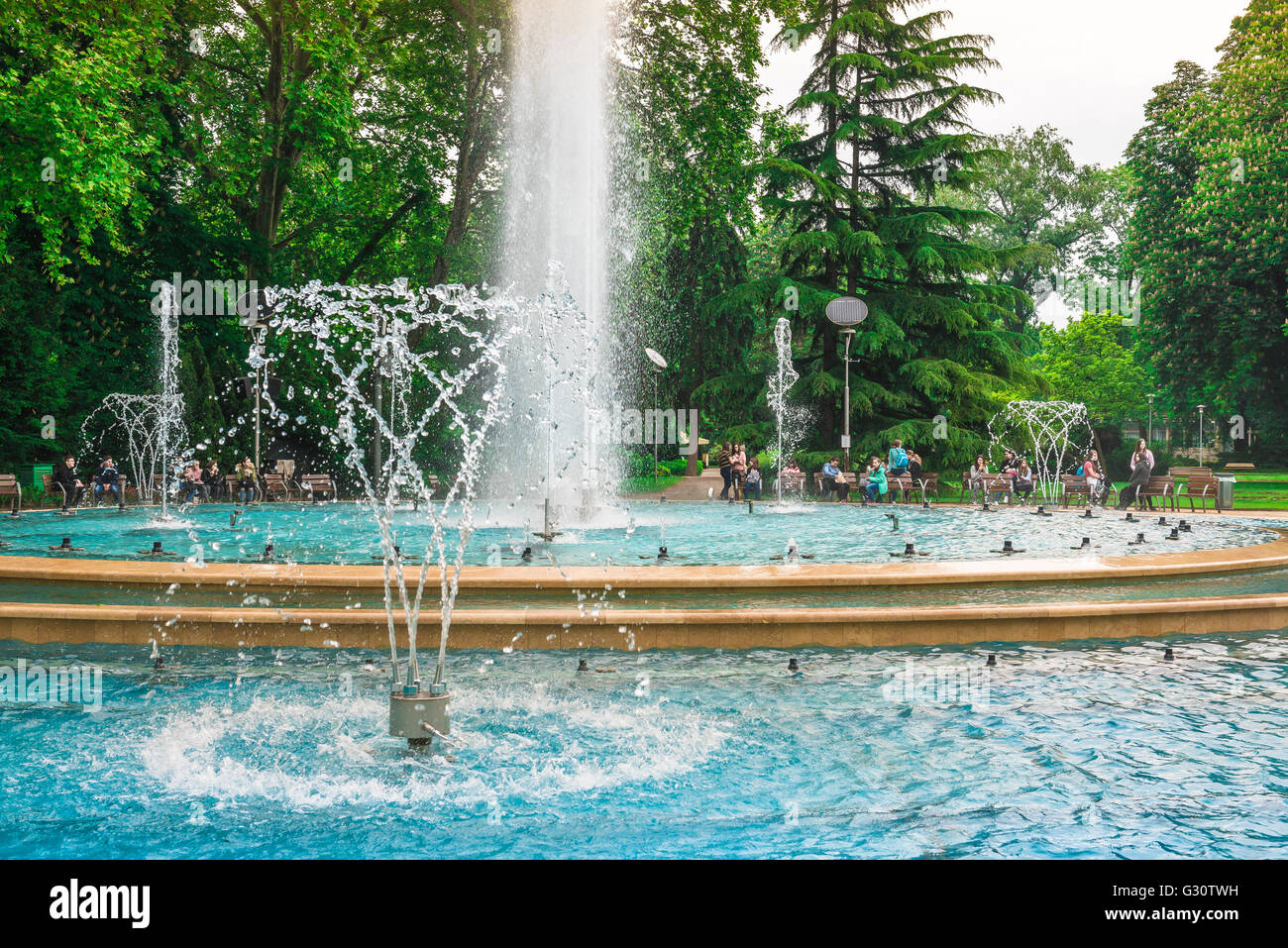 L'île Marguerite de Budapest situé près de la fontaine, Monument millénaire sur l'île Margit-sziget à Budapest, Hongrie. Banque D'Images