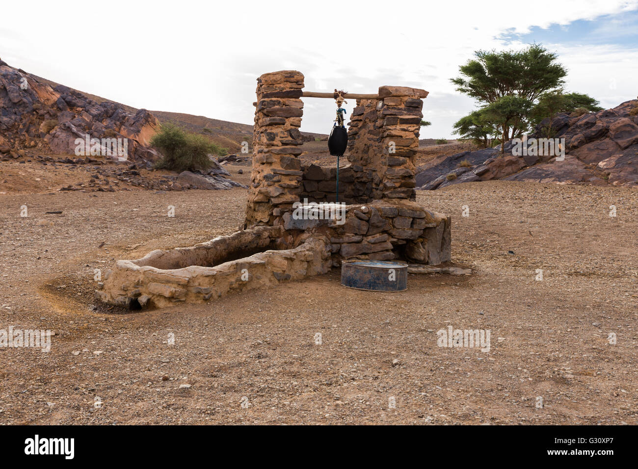 Ainsi l'eau dans le Sahara Banque D'Images