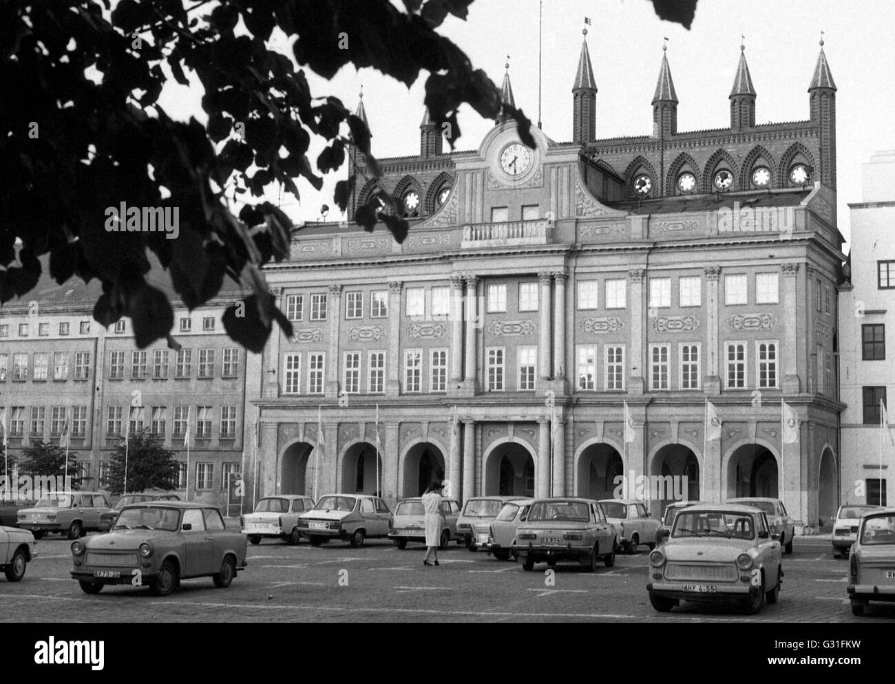 Rostock, DDR, l'hôtel de ville sur le Neuer Markt Banque D'Images