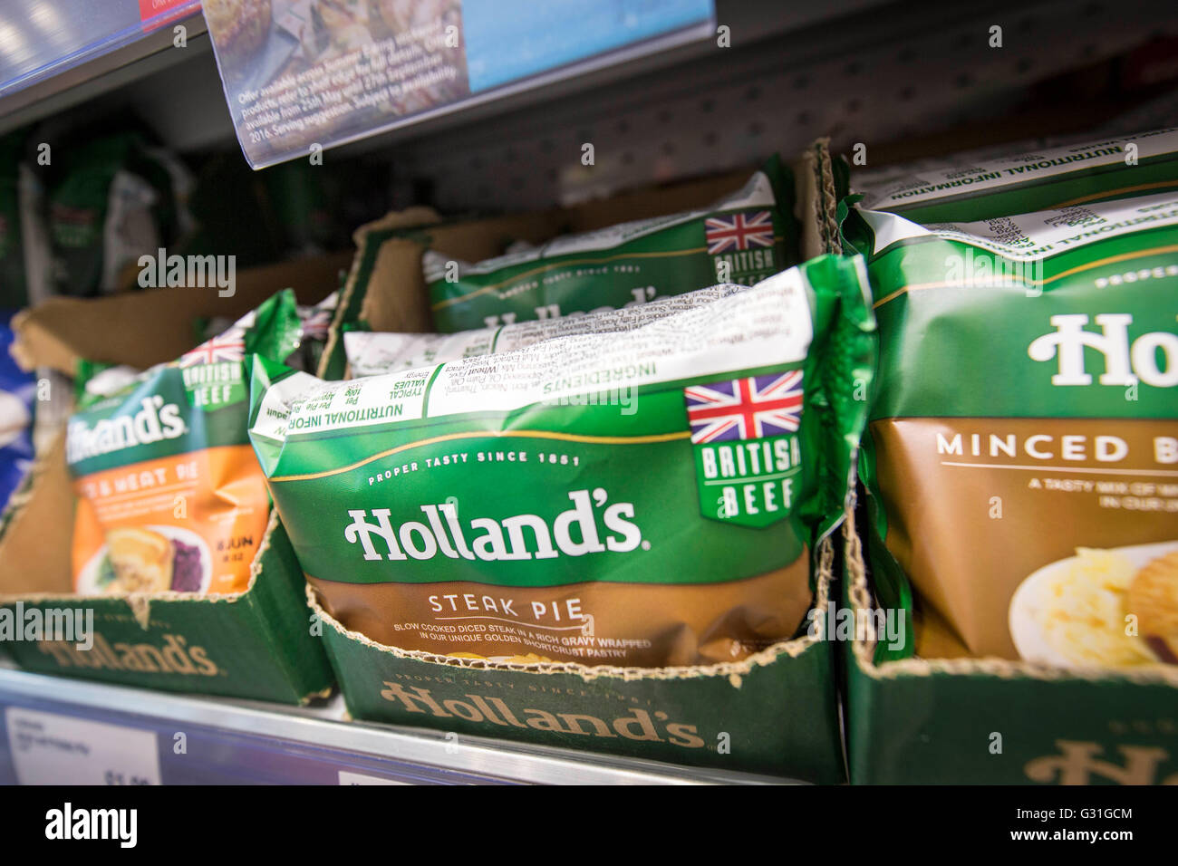 La Holland's pies sur une étagère de supermarché Banque D'Images