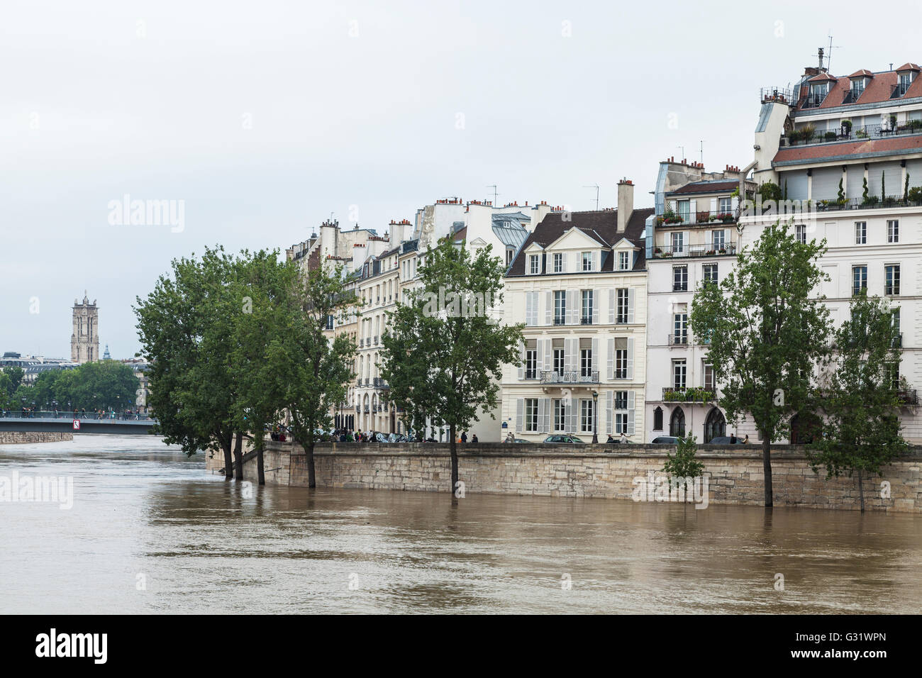 Inondations de Paris, Ile de St.Louis, quai d'Orléans, 2016 Banque D'Images