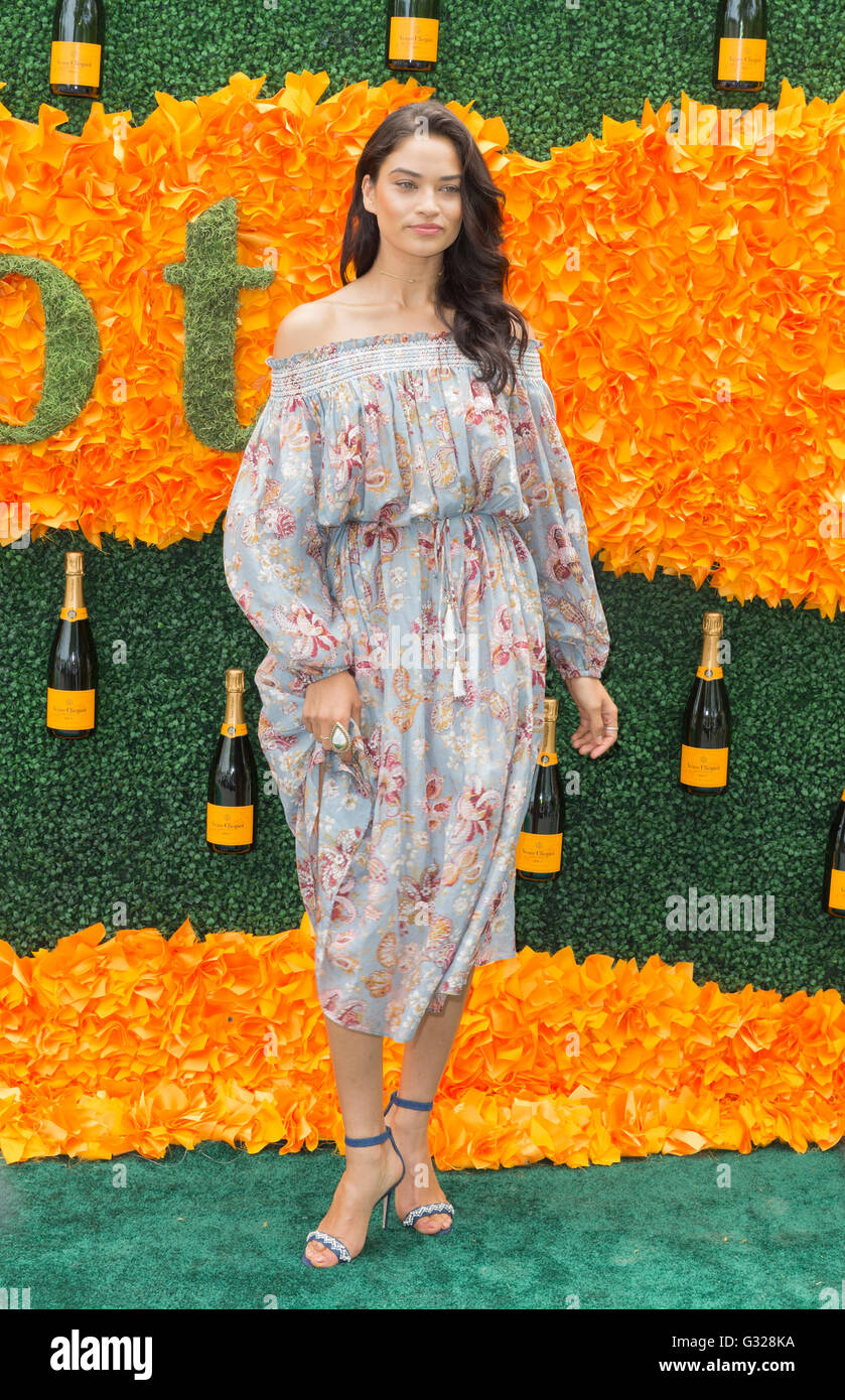 Jersey City, NJ USA - 4 juin 2016 : Shanina Shaik assiste à la 9e conférence annuelle Veuve Clicquot Polo Classic à Liberty State Park Banque D'Images