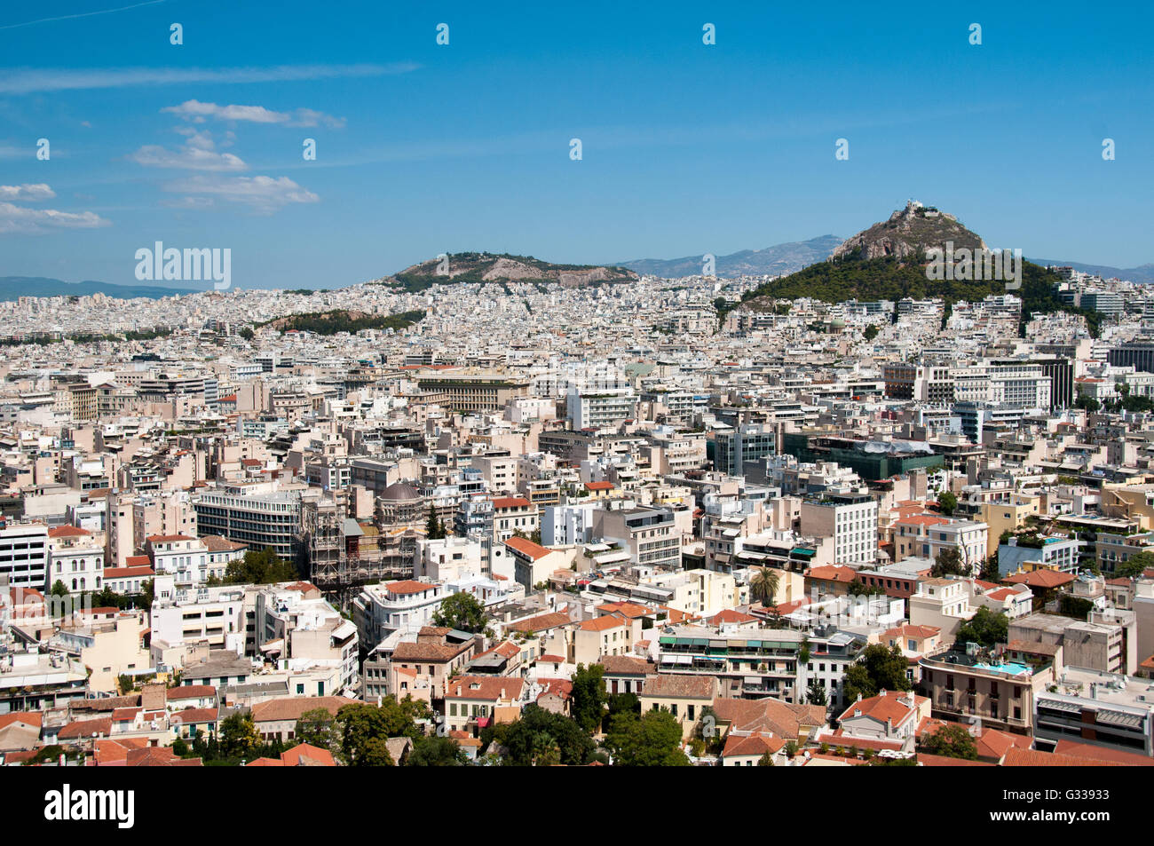 Vue panoramique de la ville d'Athènes avec des bâtiments de la ville de l'architecture hellénique urbaine maisons de la colline de l'Acropole en Grèce. Banque D'Images
