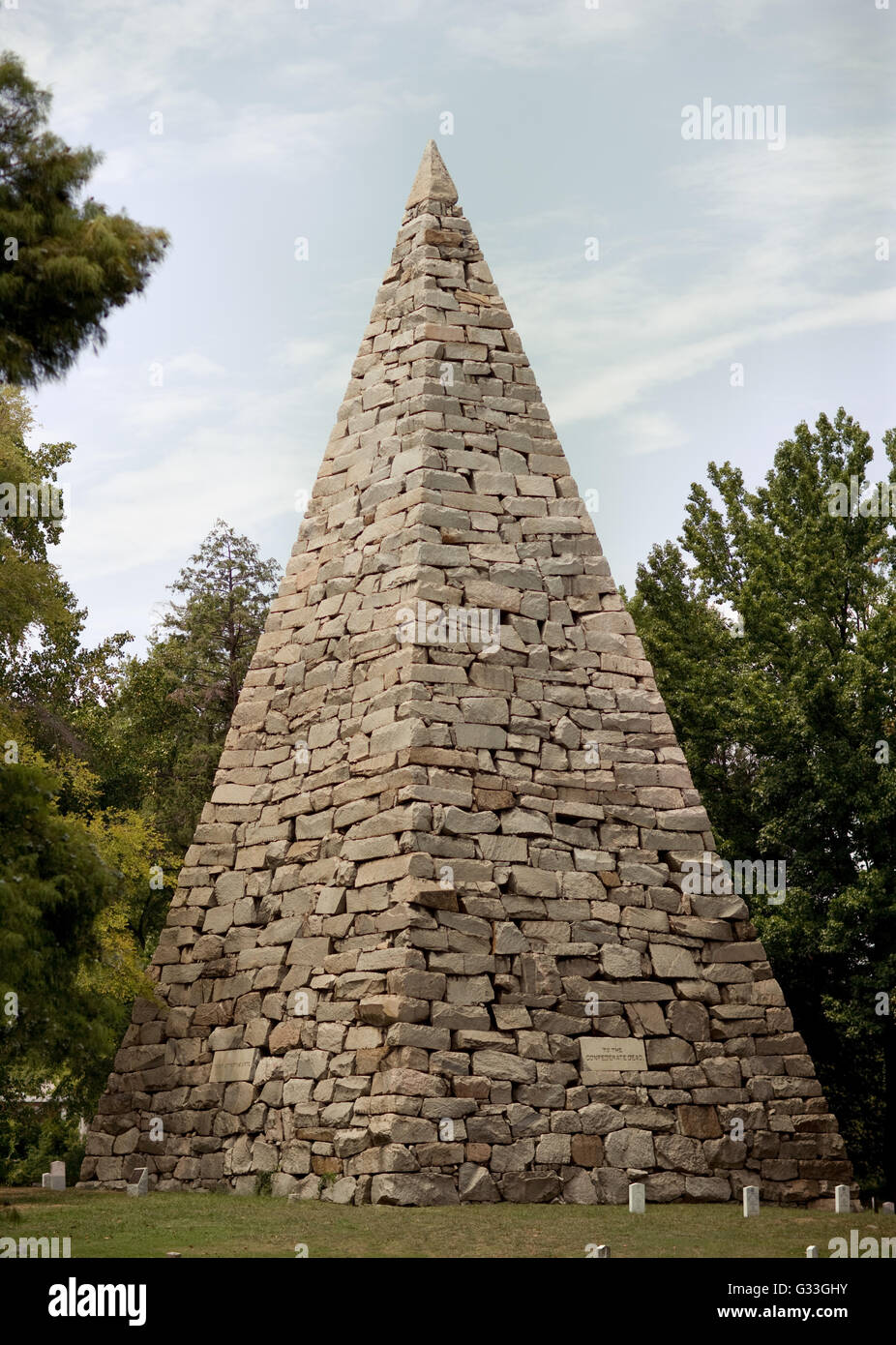 Richmond virginia confederate pyramid Banque de photographies et d ...