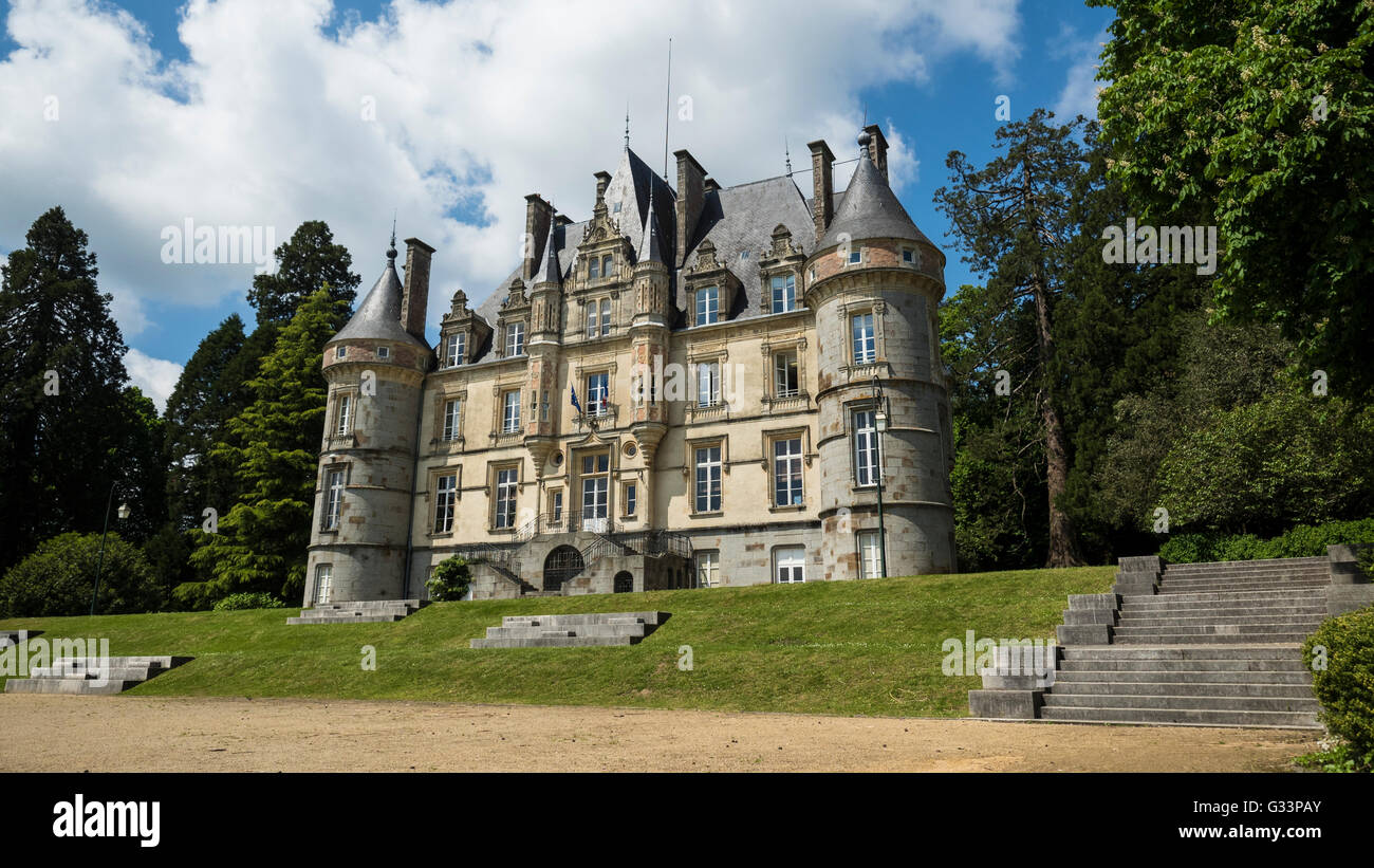 Appareil photo numérique Olympus le Château de la Roche Bagnoles de Lorne Voitures Normandie France Europe Banque D'Images