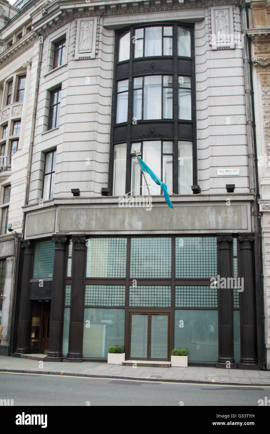 Londres, Royaume-Uni - Juin 5th, 2016 : l'ambassade de la République du Kazakhstan à Londres, situé au 125, Pall Mall, London. Banque D'Images