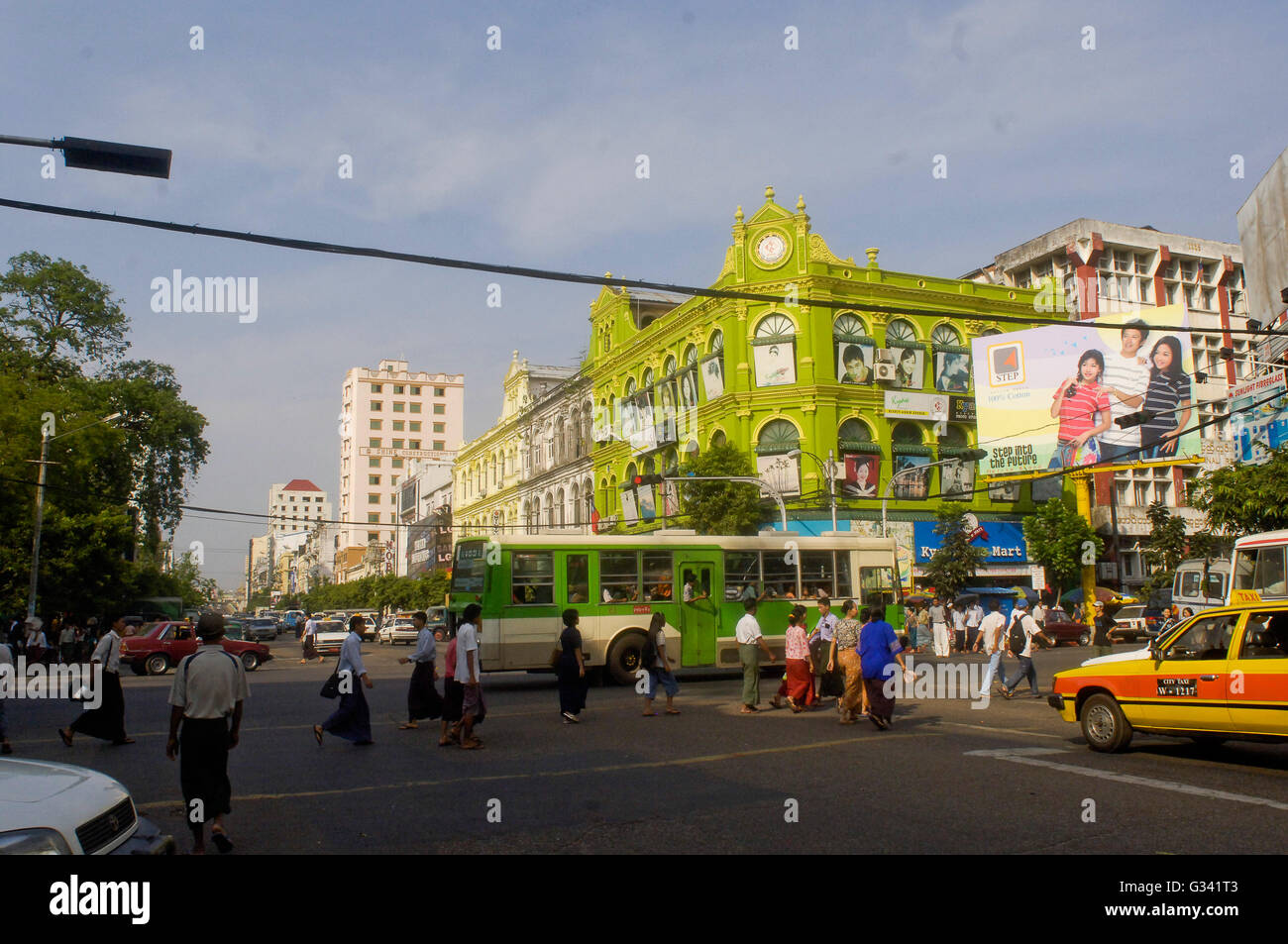 Scène de rue à Yangon, Myanmar (Birmanie), Rangoon Banque D'Images