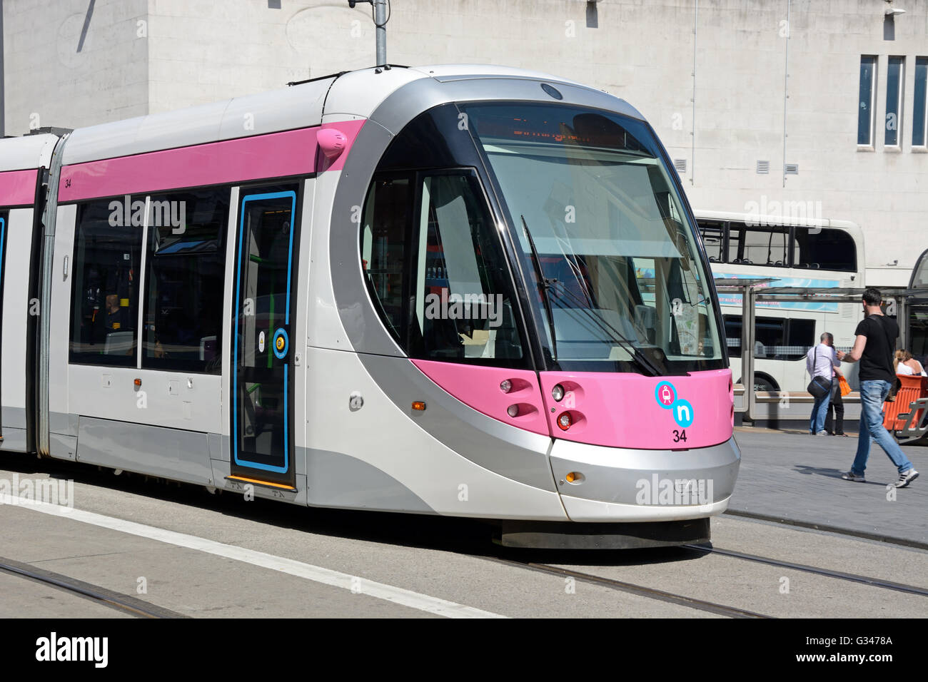 Le centre-ville de Midland Metro Tramway extension le long de Corporation Street, Birmingham, Angleterre, Royaume-Uni, Europe de l'Ouest. Banque D'Images