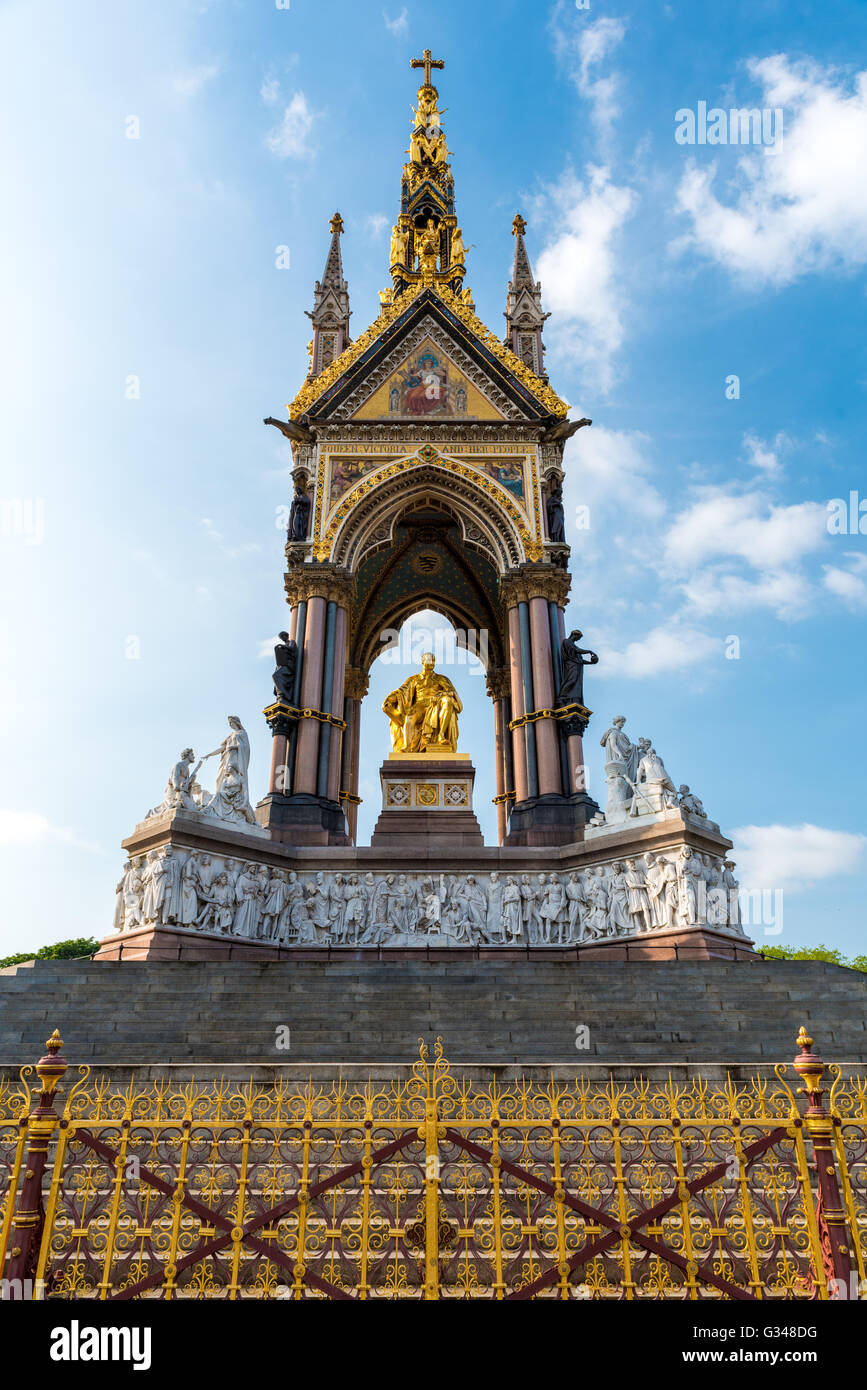 Albert Memorial dans Kensington Gardens, Londres Banque D'Images