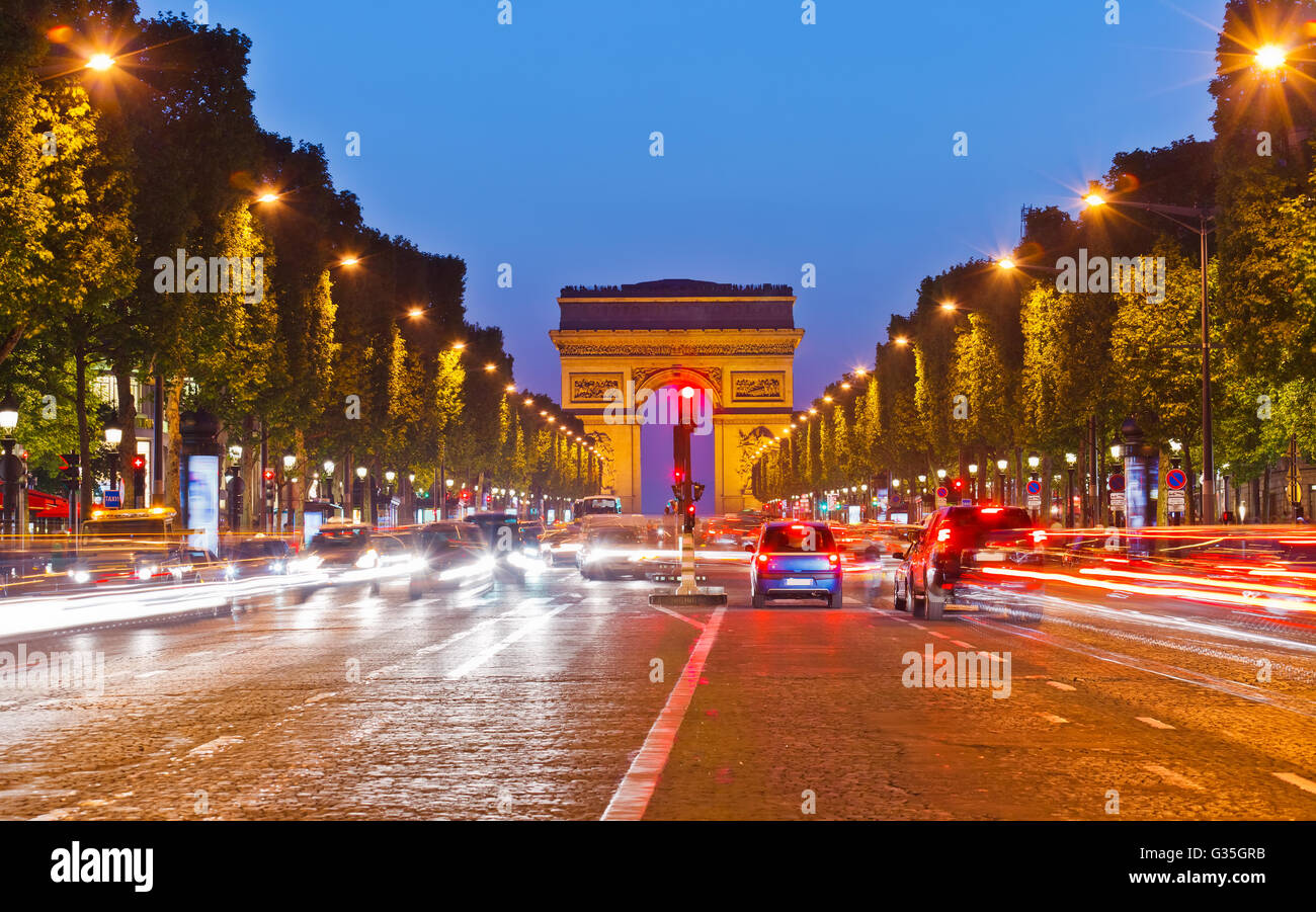 L'Arc de Triomphe, Paris, France Banque D'Images