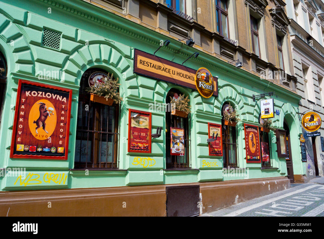 Restaurant Bar U, Houdky Borivojova street, Zizkov, Prague, République Tchèque, Europe Banque D'Images