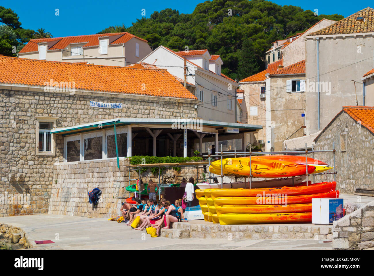 Location de kayaks, Port Ouest, entre Lovrijenac et Bokar forts, district de pieux, Dubrovnik, Dalmatie, Croatie Banque D'Images