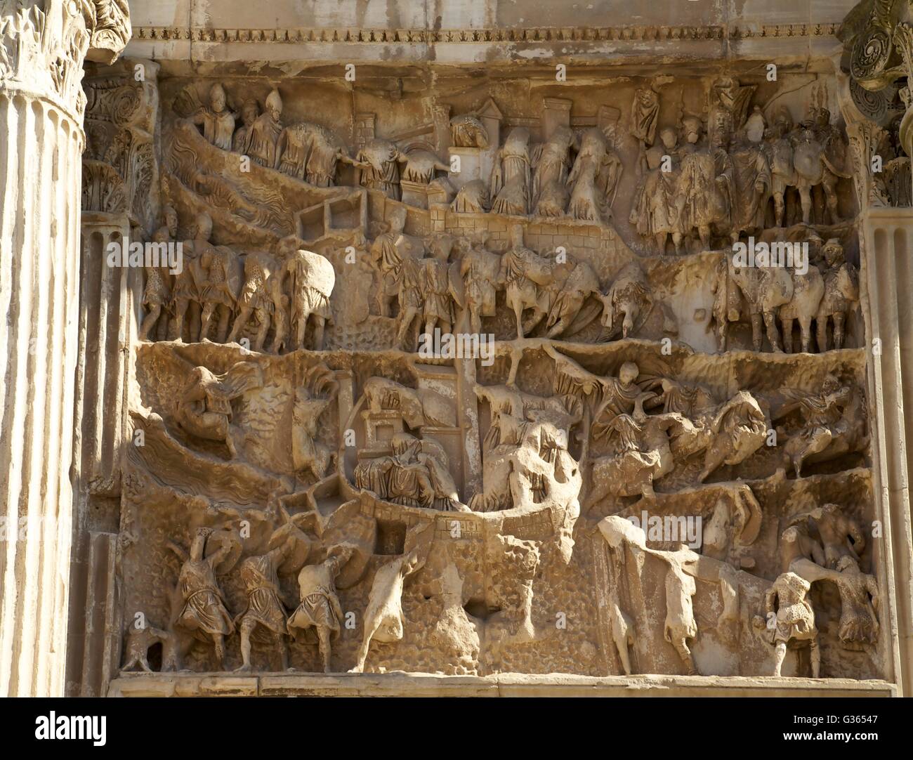 Sculptures en relief, Arc de Triomphe de Septime Sévère, le Forum Romain, Rome, Italie, Europe Banque D'Images