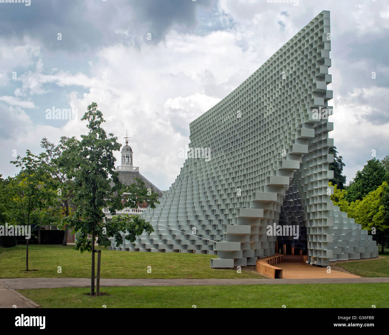 La Serpentine Gallery Pavilion 2016 conçu par Bjarke Â"Inges Ideeâ. Banque D'Images