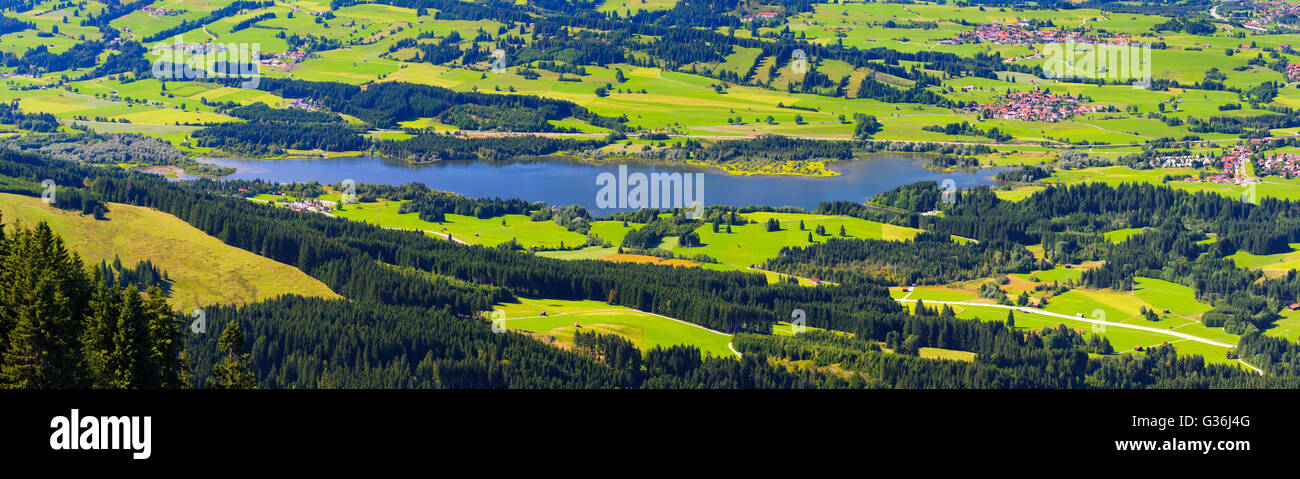 Paysage panoramique avec alpes et lac de Bavière, Allemagne Banque D'Images