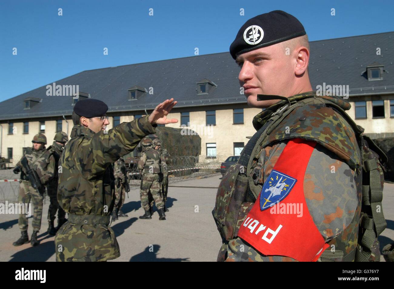 Corps d'armée multinational européen, officier de la police militaire allemande Banque D'Images