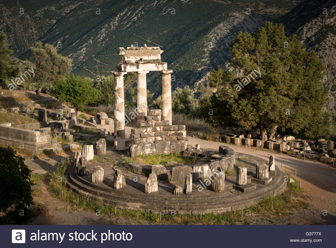 le-temple-de-pronaia-athena-banque-d-image-et-photos-alamy