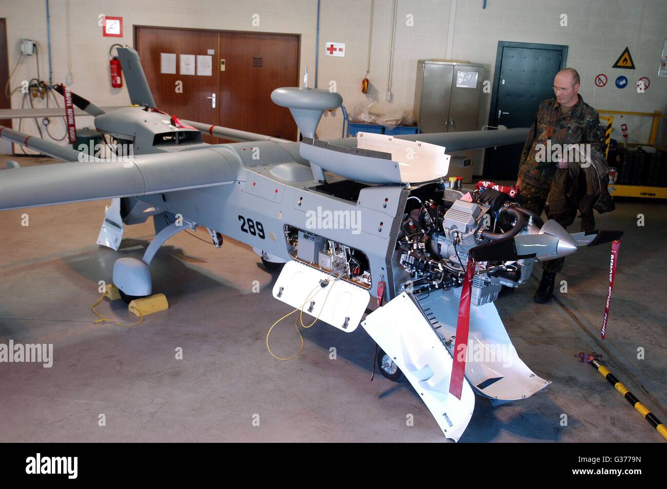 L'armée belge, un avion de reconnaissance sans pilote actionné par commande à distance avec UAV B-Hunter moteurs Motoguzzi Banque D'Images
