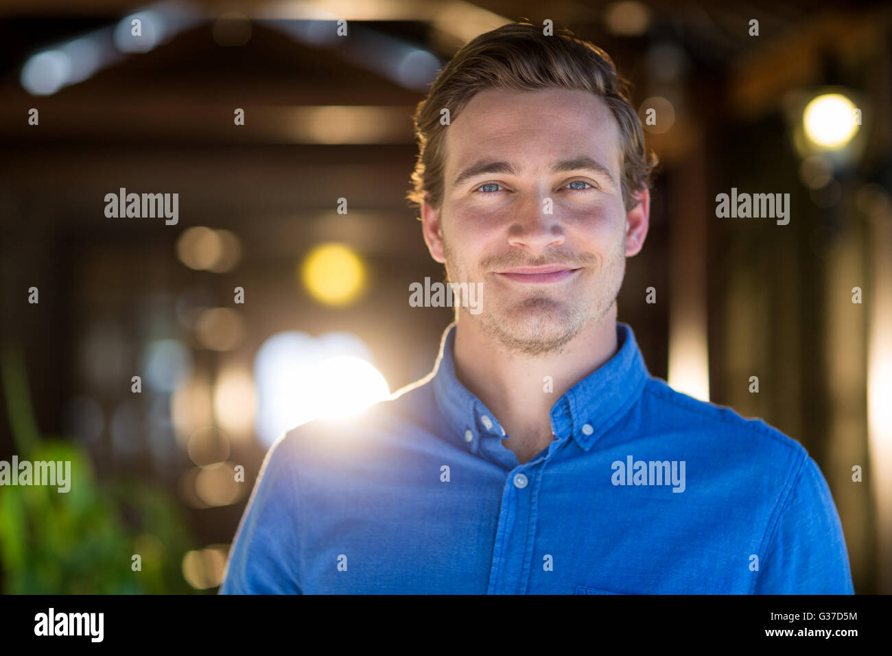 Portrait of smiling man Banque D'Images