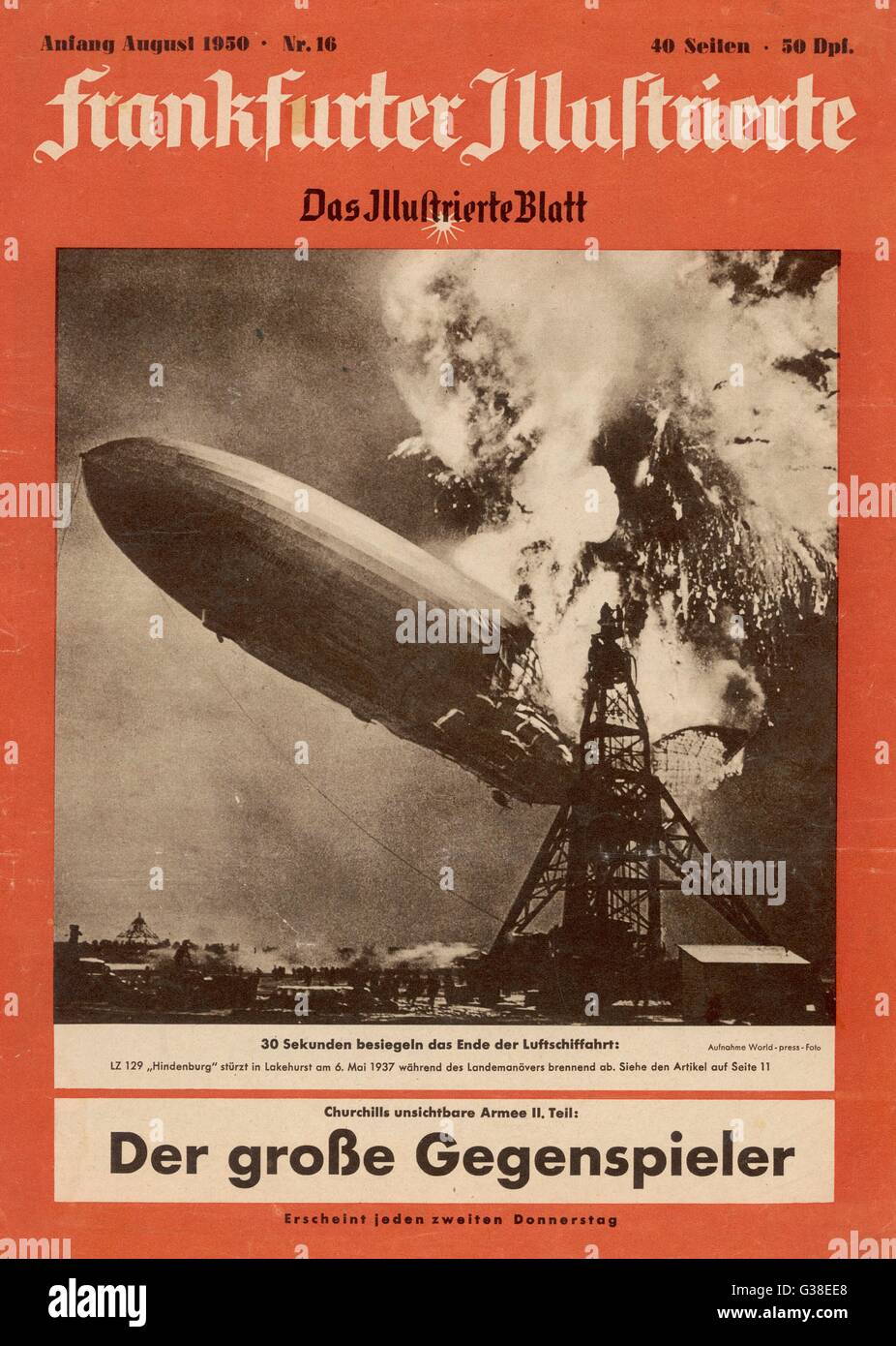 La catastrophe du HINDENBURG Hindenburg airship géant explose en une boule de feu qu'il atterrit dans le New Jersey, tuant au moins 33 de son équipage. Cause inconnue. Date : 6 mai 1937 Banque D'Images