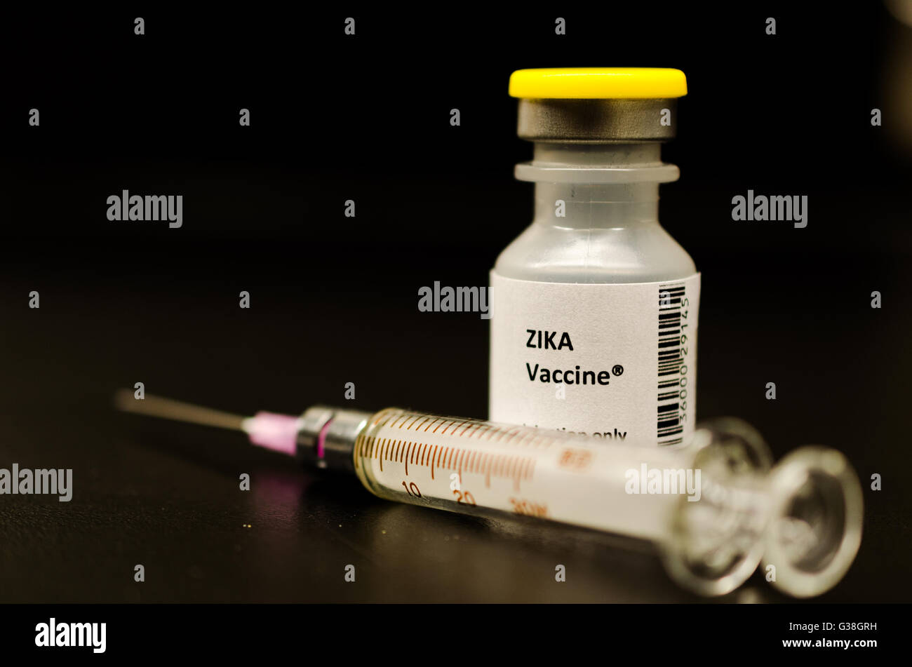 Zika flacon de vaccin avec l'injection Banque D'Images