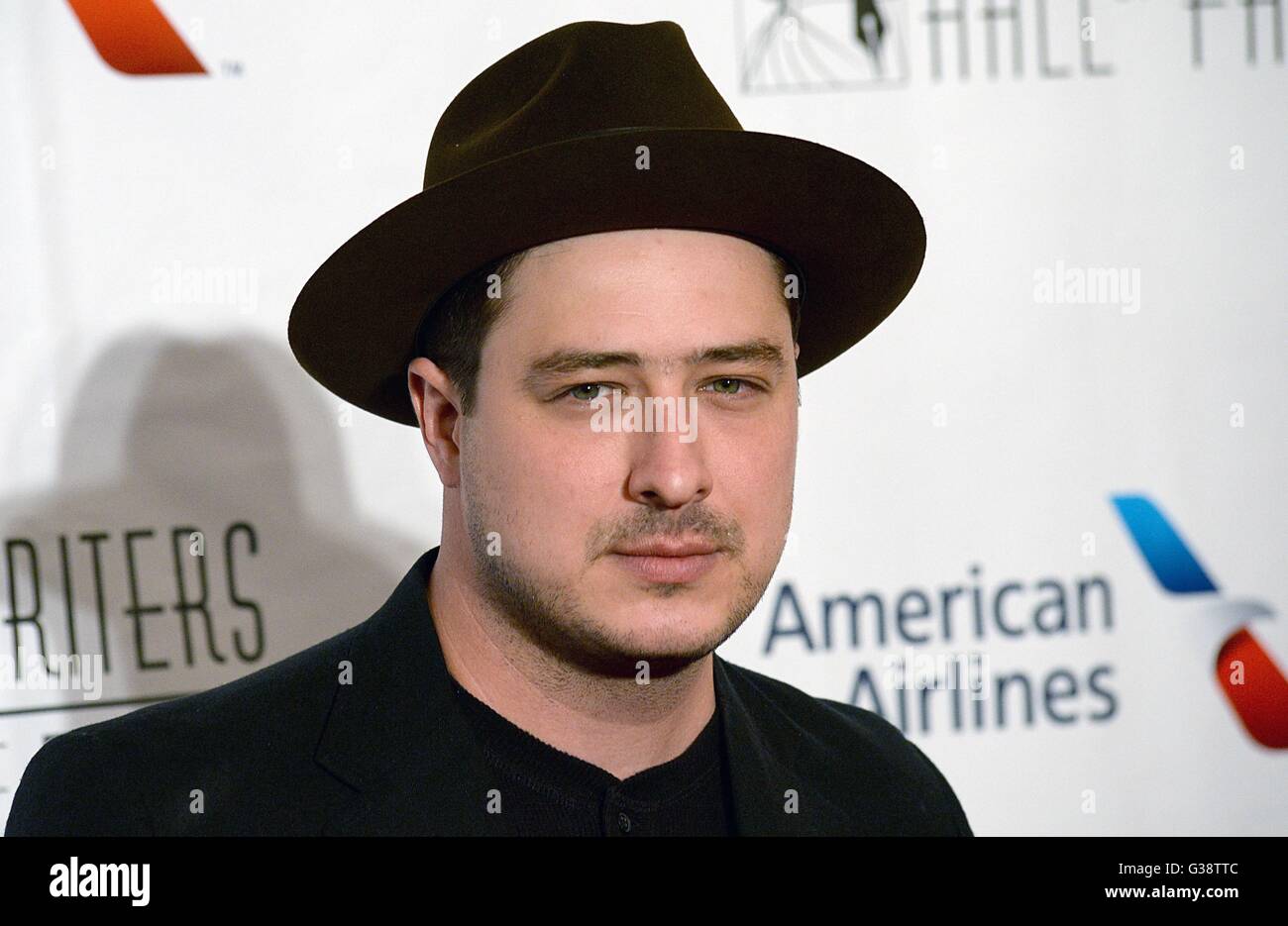 New York, NY, USA. 9 juin, 2016. Marcus Mumford aux arrivées pour le 47ème rapport annuel d'intronisation au Temple de la renommée des auteurs-compositeurs et de remise des prix, le Marriott Marquis Times Square, New York, NY, le 9 juin 2016. Credit : Kristin Callahan/Everett Collection/Alamy Live News Banque D'Images