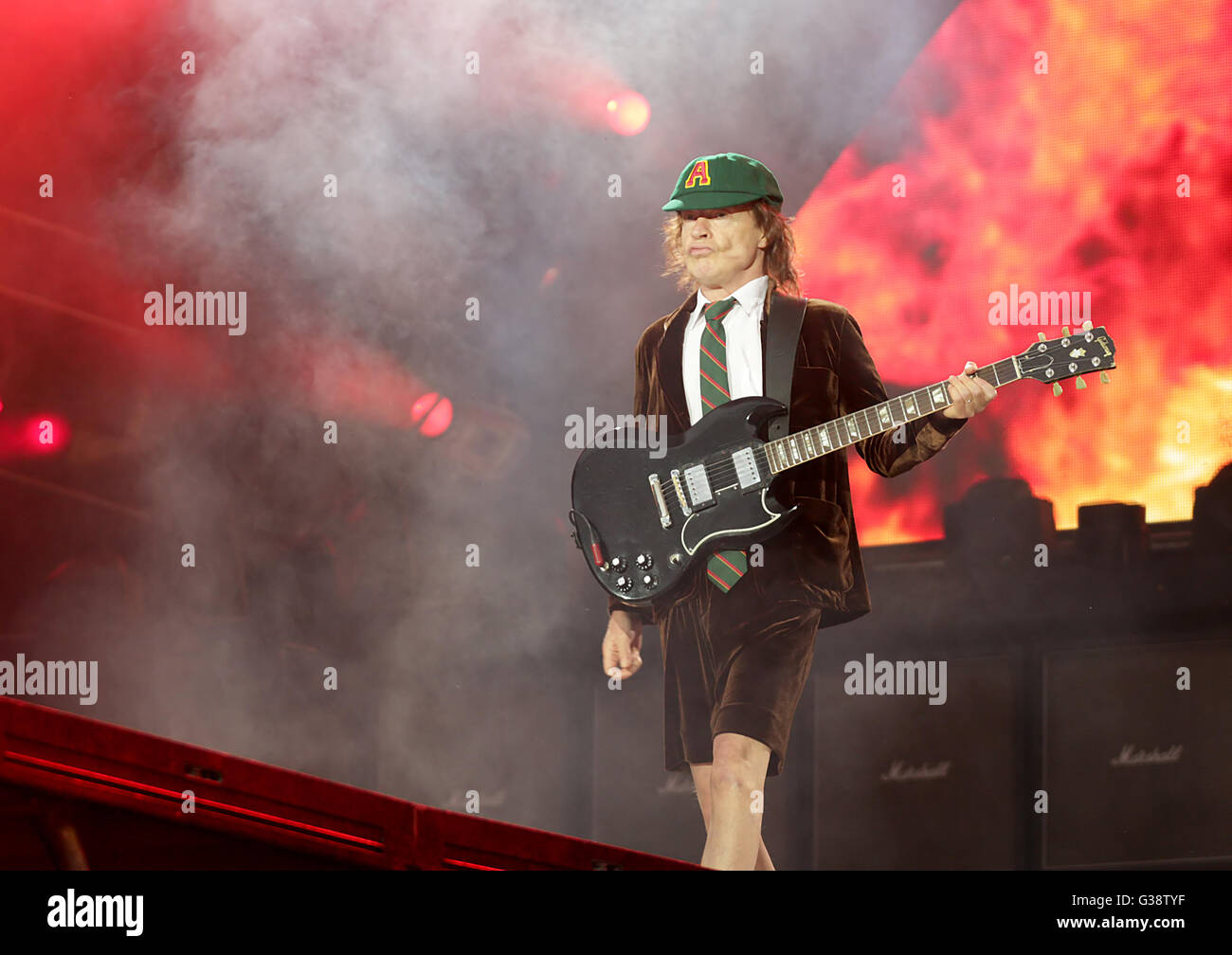 Manchester, UK. 9 juin, 2016. AC/DC sur scène leur «Rock ou bust' Tour à la Manchester Etihad Stadium Crédit : Ernie Pollard/Alamy Live News Banque D'Images