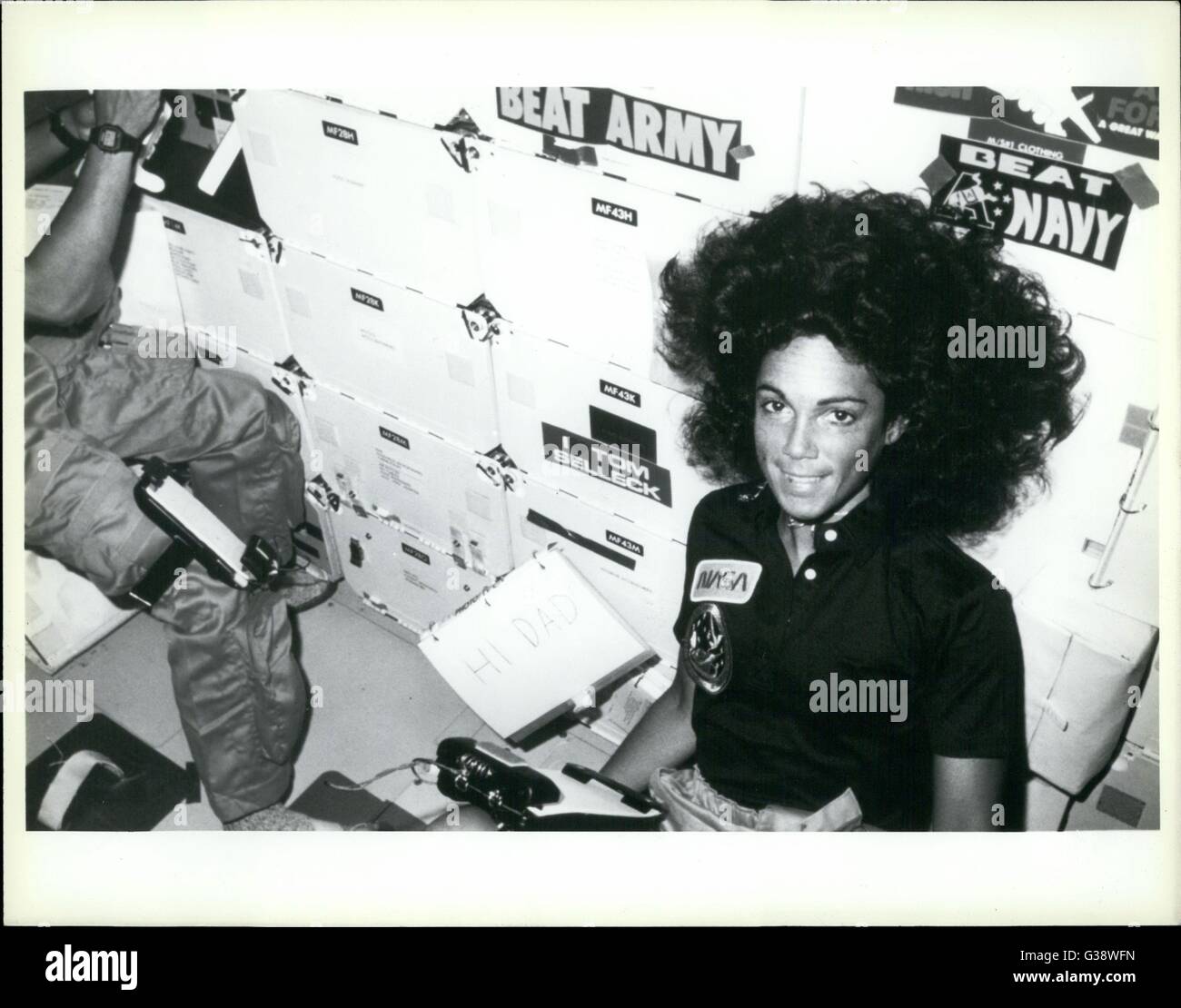 1979 - femme astronaute puff cheveux afro beat géant autocollant nay armée space © Keystone Photos USA/ZUMAPRESS.com/Alamy Live News Banque D'Images