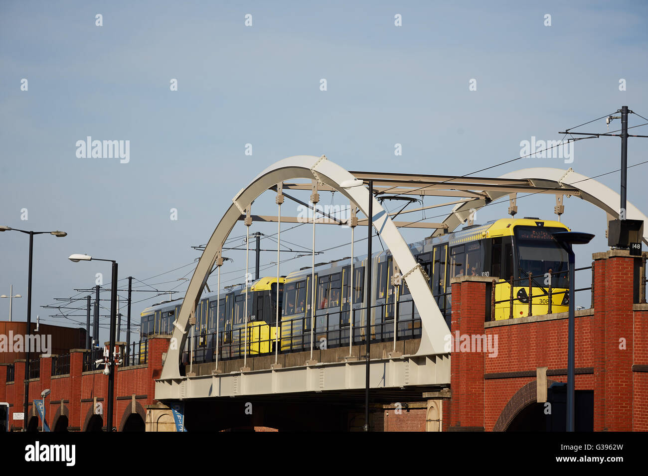 Métro Tramway Manchester lien réseau structure du pont crossing Banque D'Images