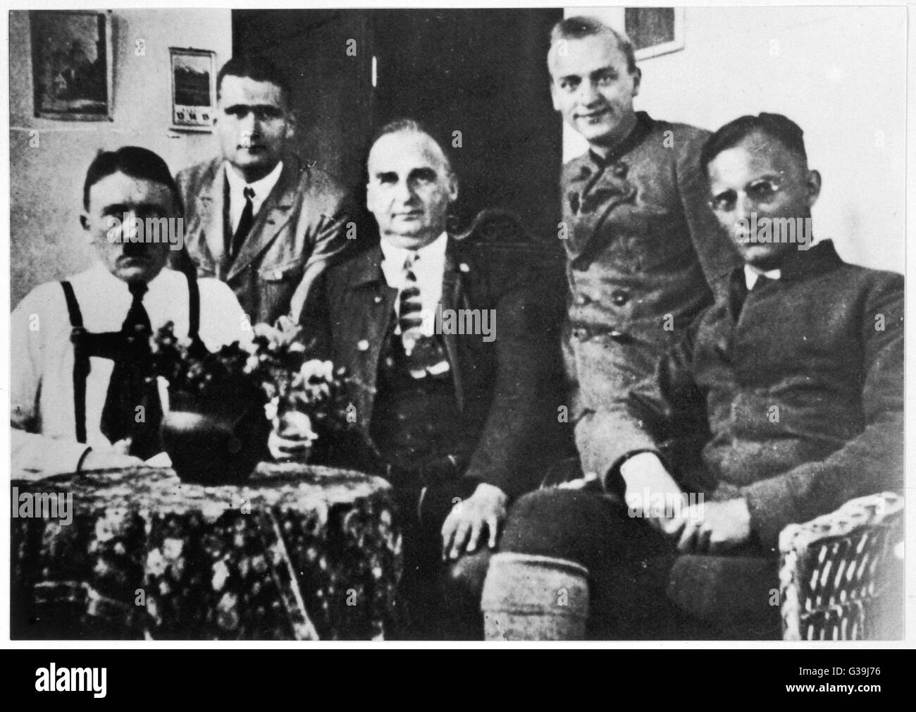 Hitler Hitler dans la prison de Landsberg salle commune avec (de gauche) Hess, Herman Kriebel, Fobke et Dr Friedrich Weber Banque D'Images